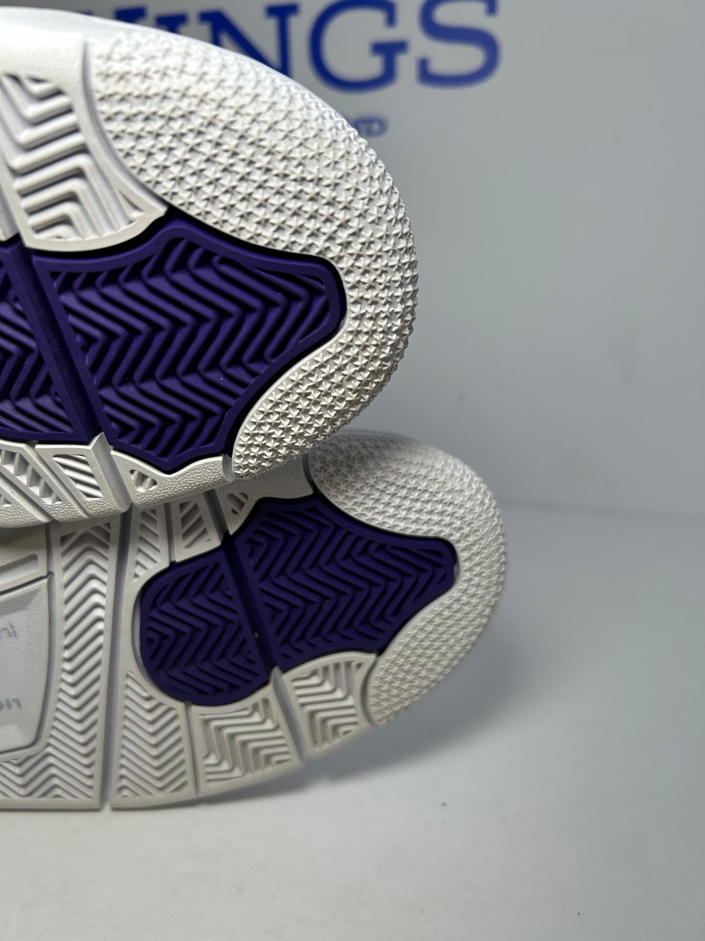 Air Jordan 4 Retro Metallic Purple (Pre-Owned)