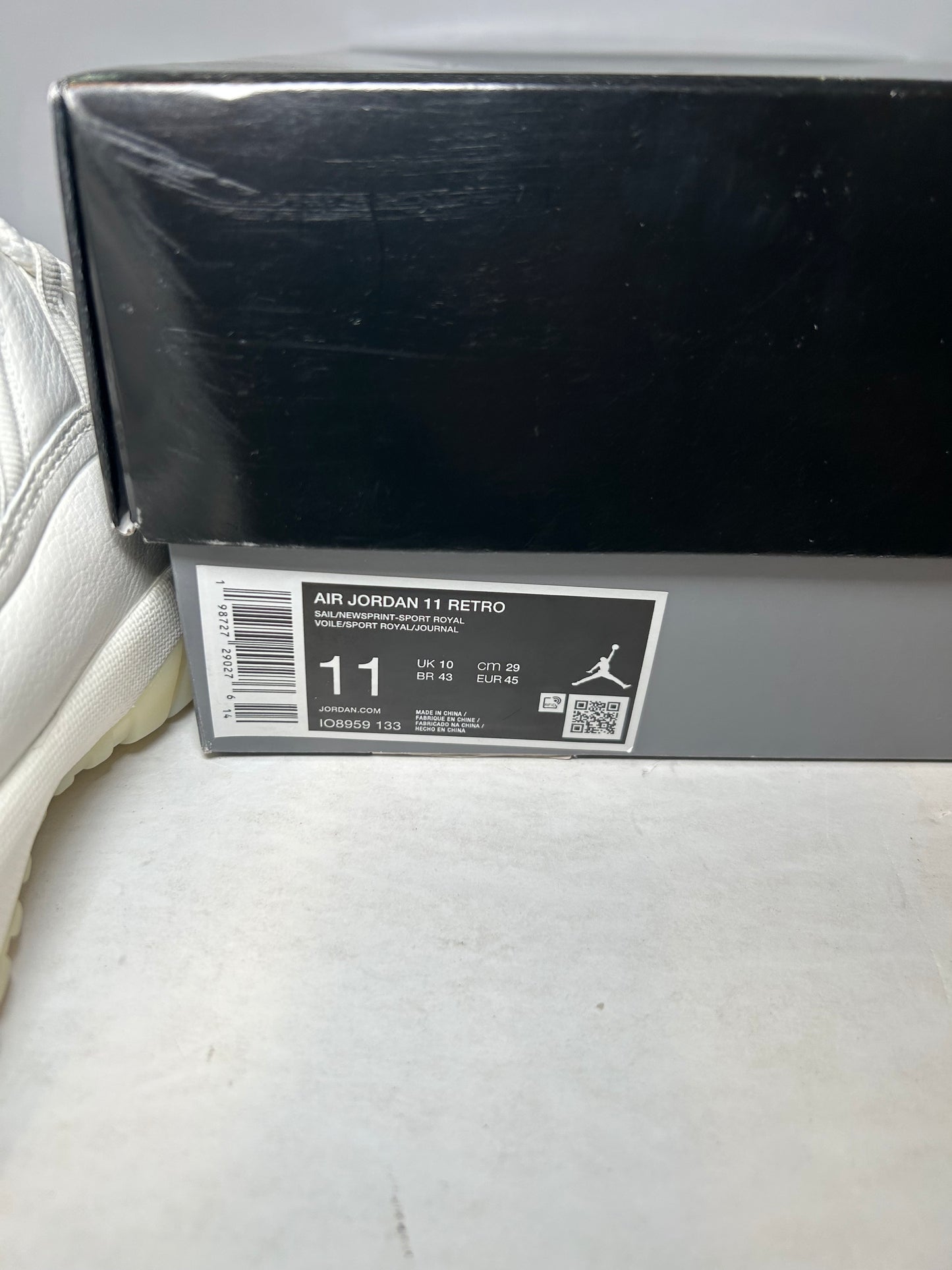 Air Jordan 11 Retro 285 (Pre-Owned)