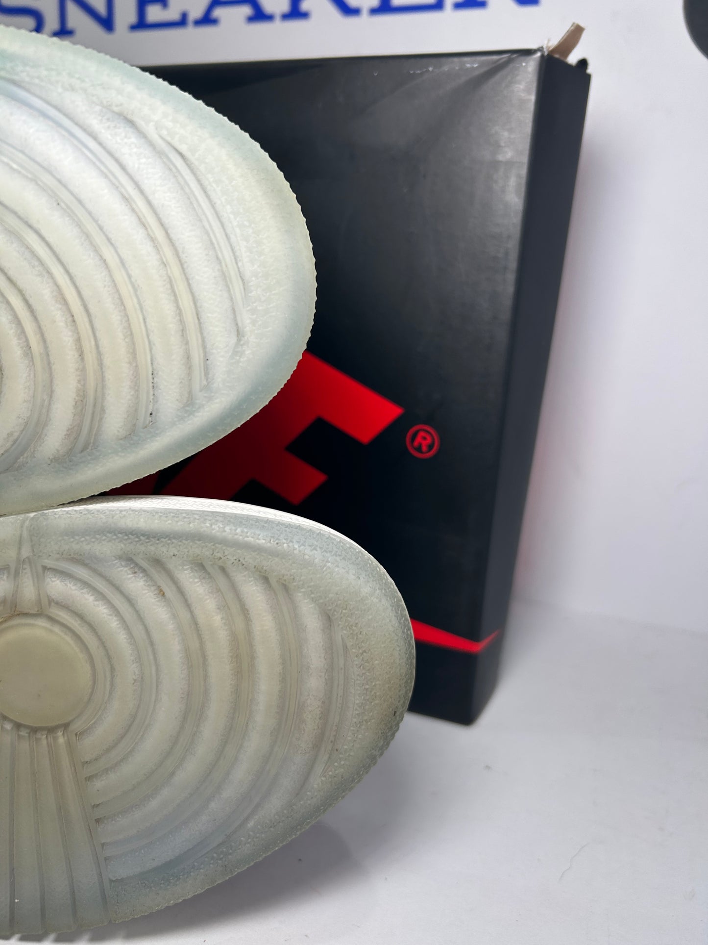 Air Jordan 1 Retro High OG City of Flight (Pre-Owned)