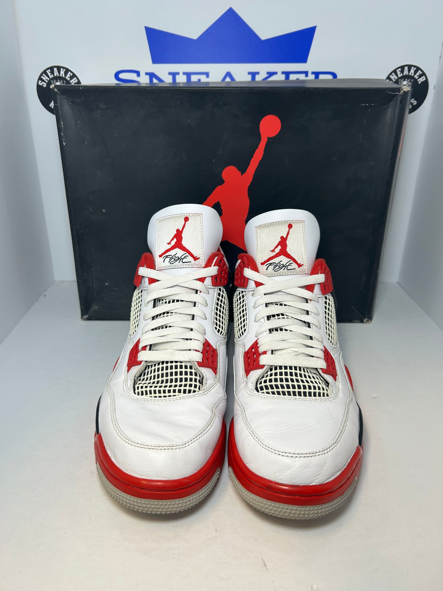 Air Jordan 4 Retro OG Fire Red (Pre-Owned)