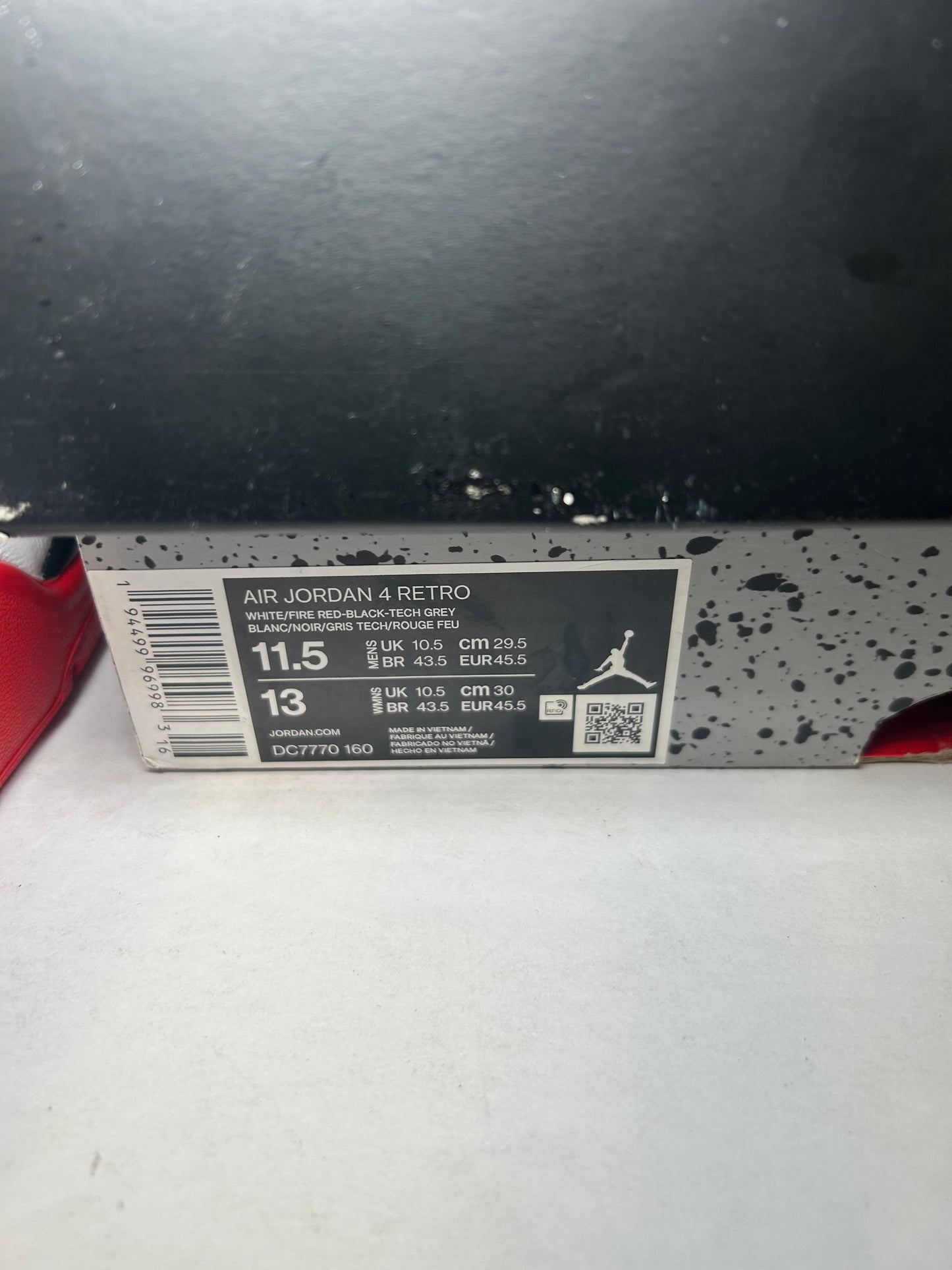Air Jordan 4 Retro OG Fire Red (Pre-Owned)