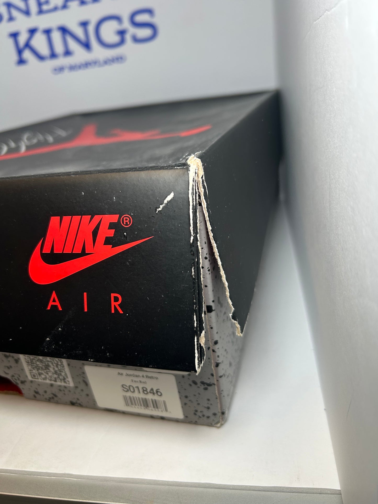 Air Jordan 4 Retro OG Fire Red (Pre-Owned)