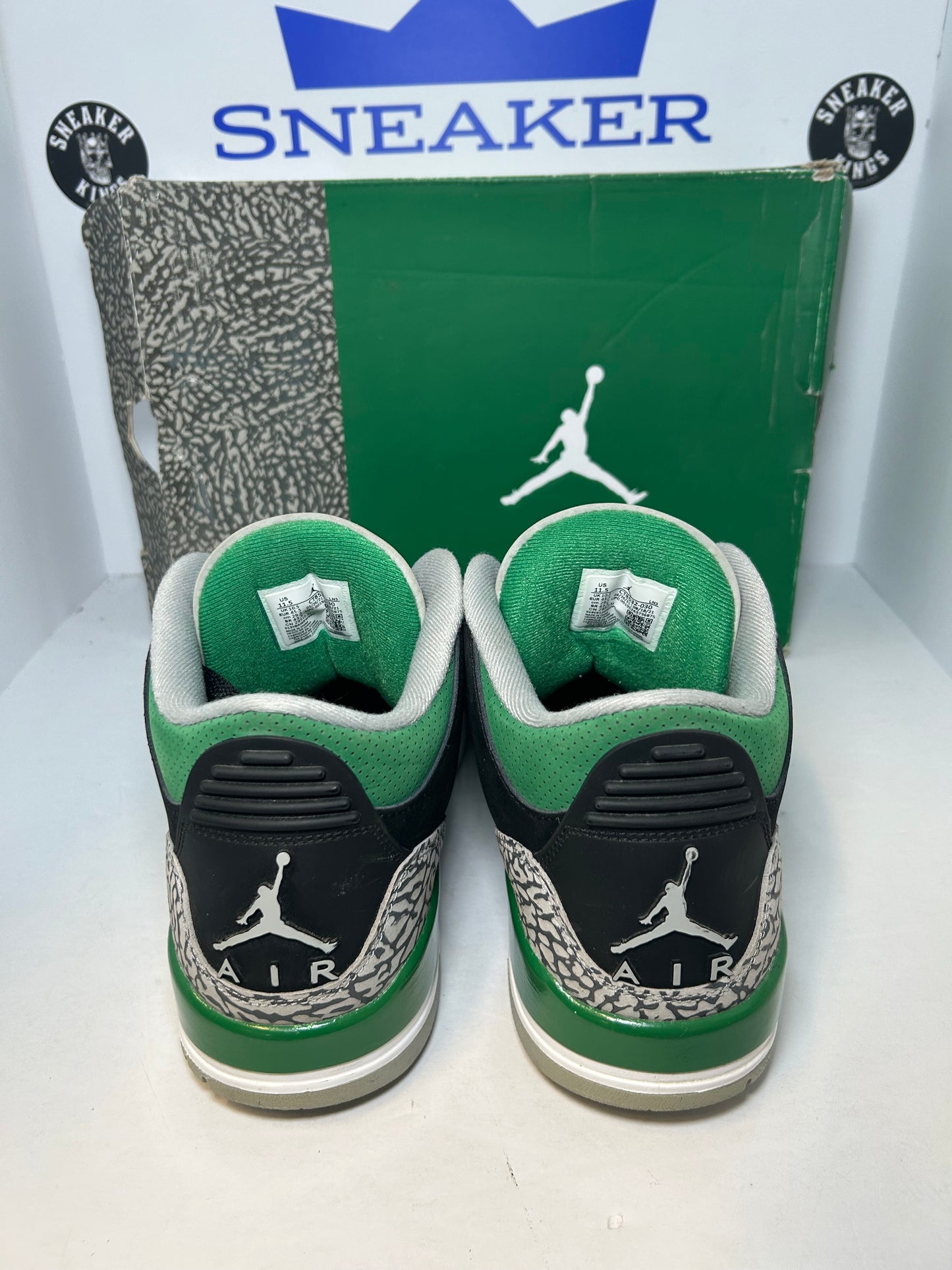 Air Jordan 3 Retro Pine Green (Pre-Owned)