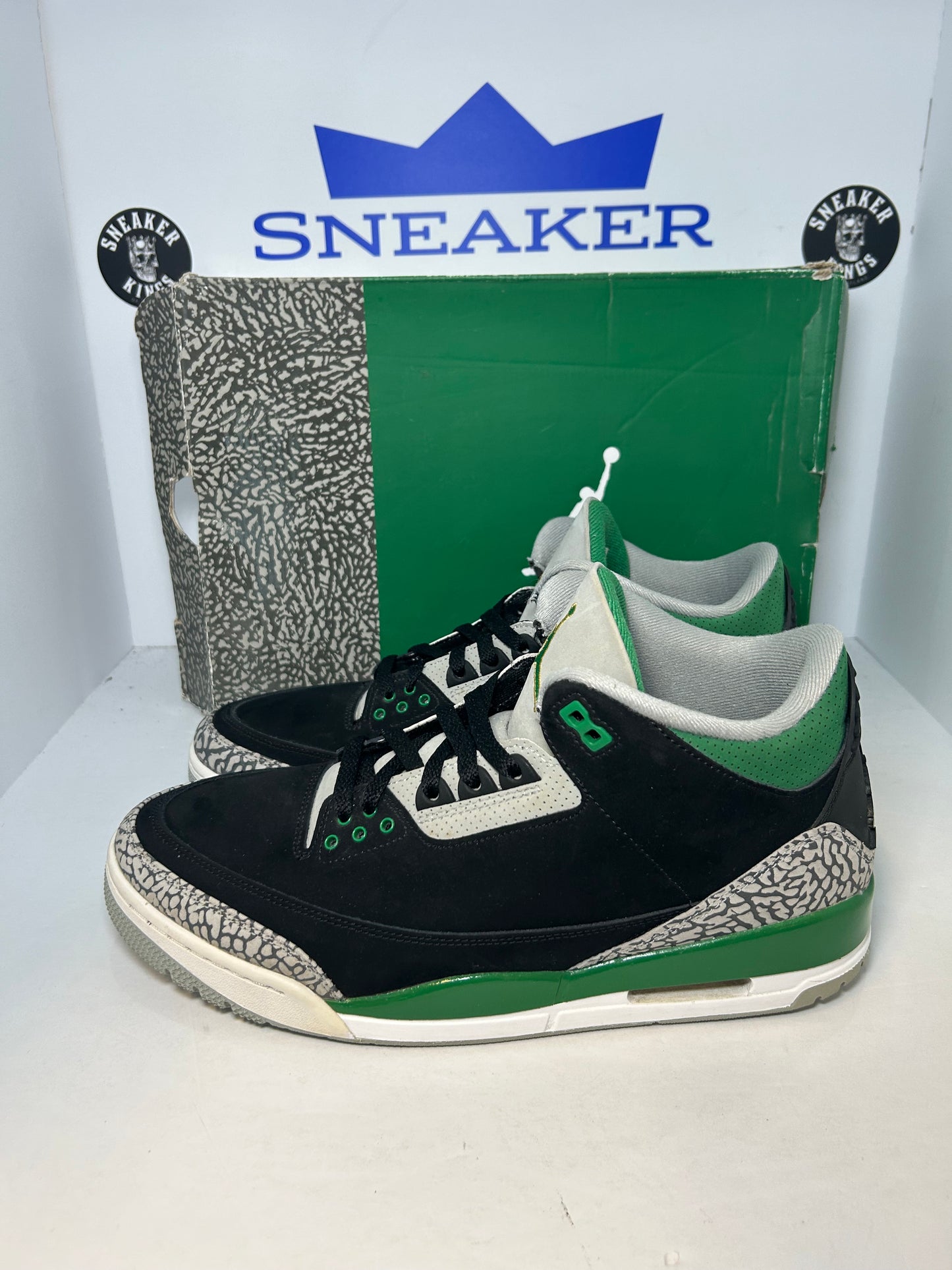 Air Jordan 3 Retro Pine Green (Pre-Owned)