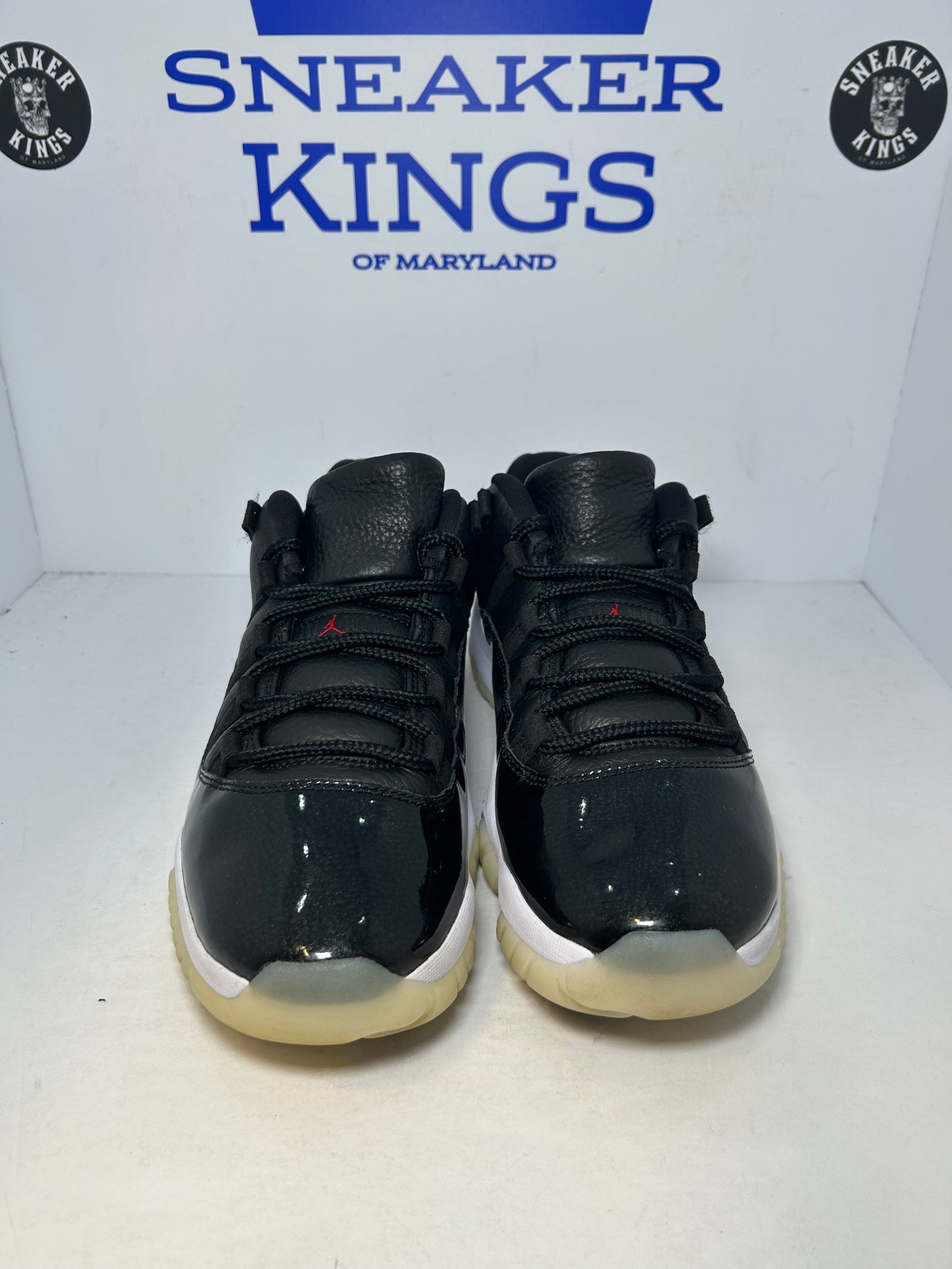 Air Jordan 11 Retro Low 72-10 (Pre-Owned)