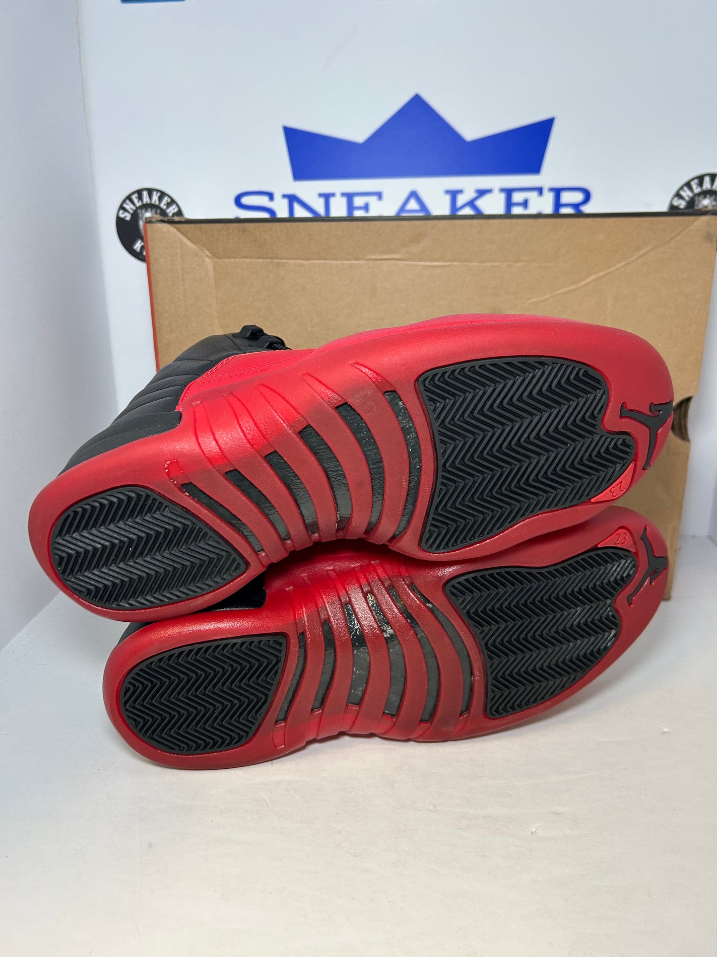 Air Jordan 12 Retro Flu Game (Pre-Owned)