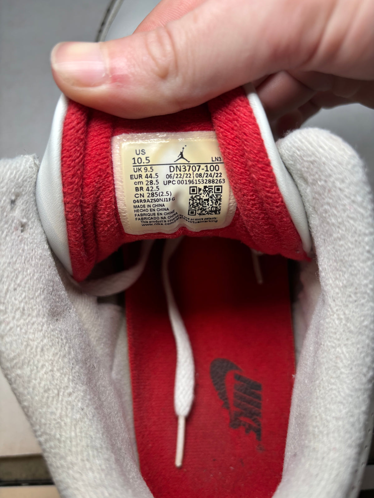 Air Jordan 3 Retro White Cement Reimagined (Pre-Owned)
