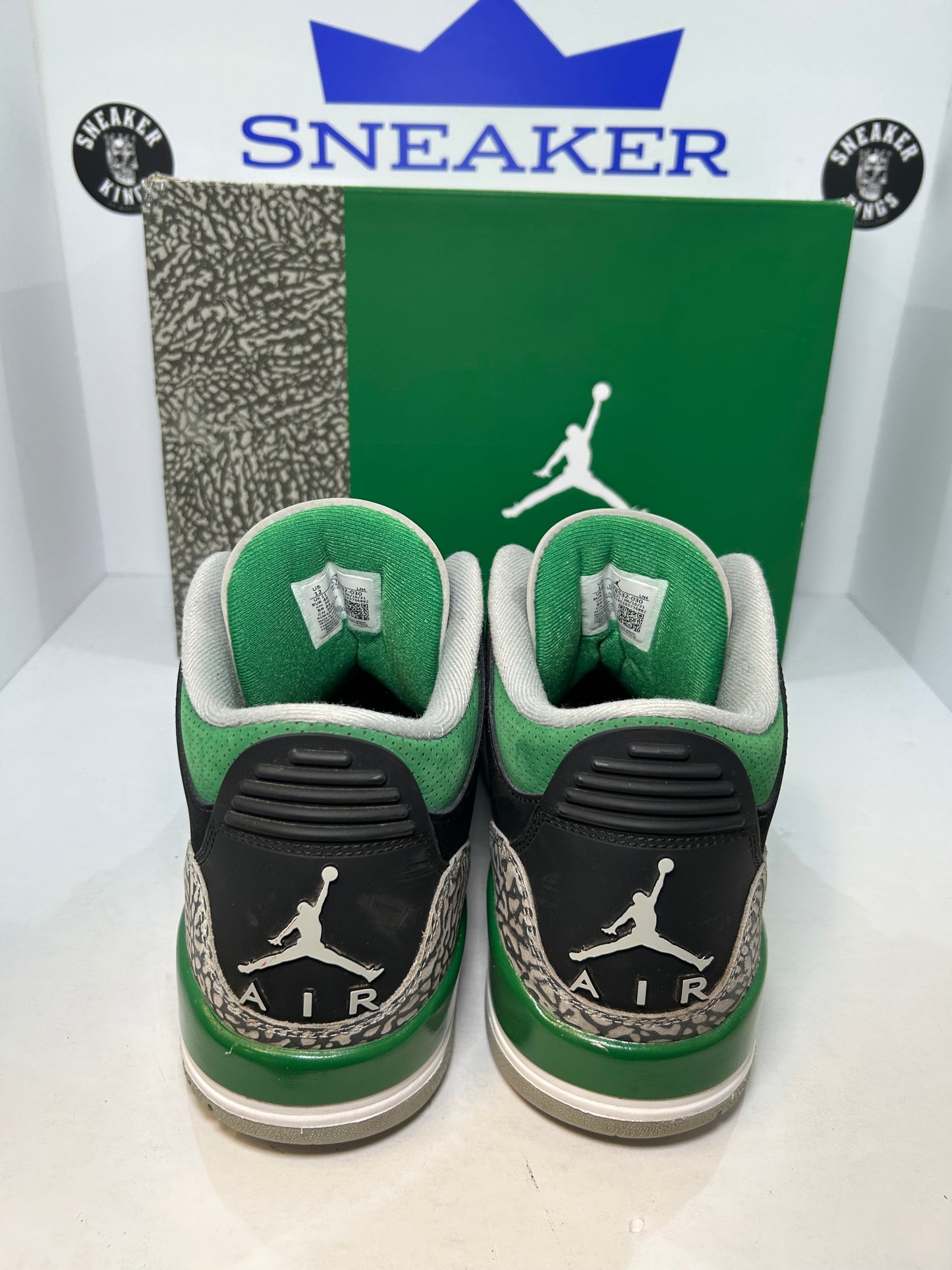 Air Jordan 3 Retro Pine Green (Pre-Owned)