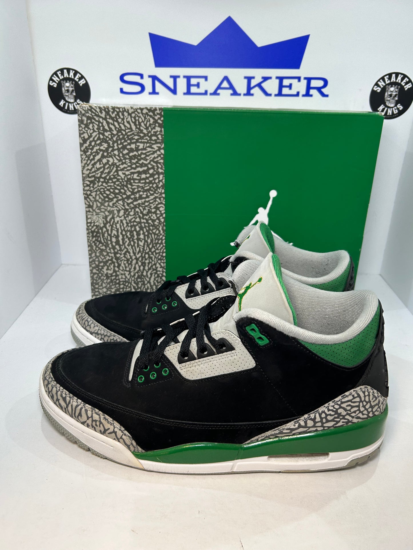 Air Jordan 3 Retro Pine Green (Pre-Owned)