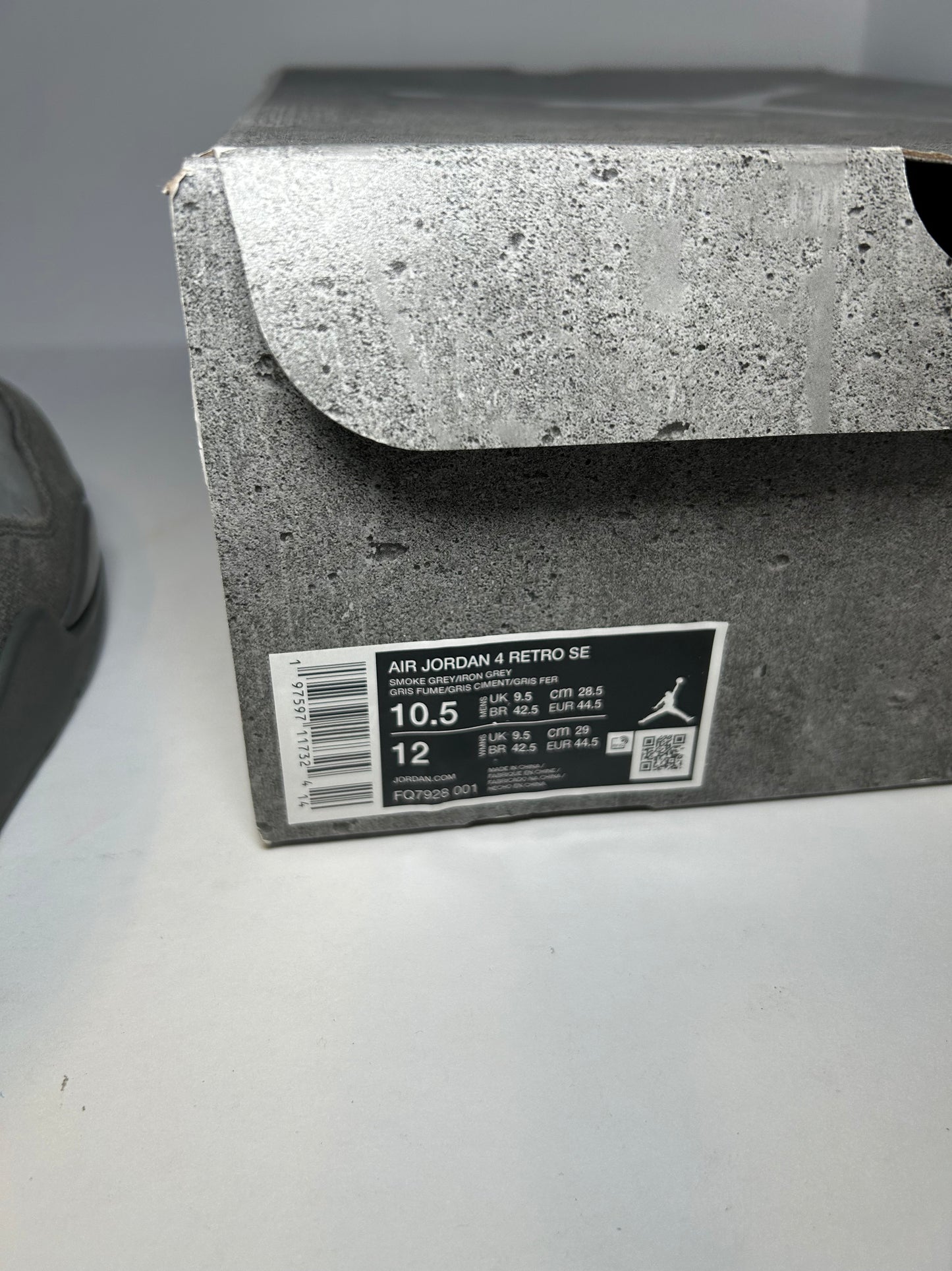 Air Jordan 4 Retro SE Wet Cement (Pre-Owned)