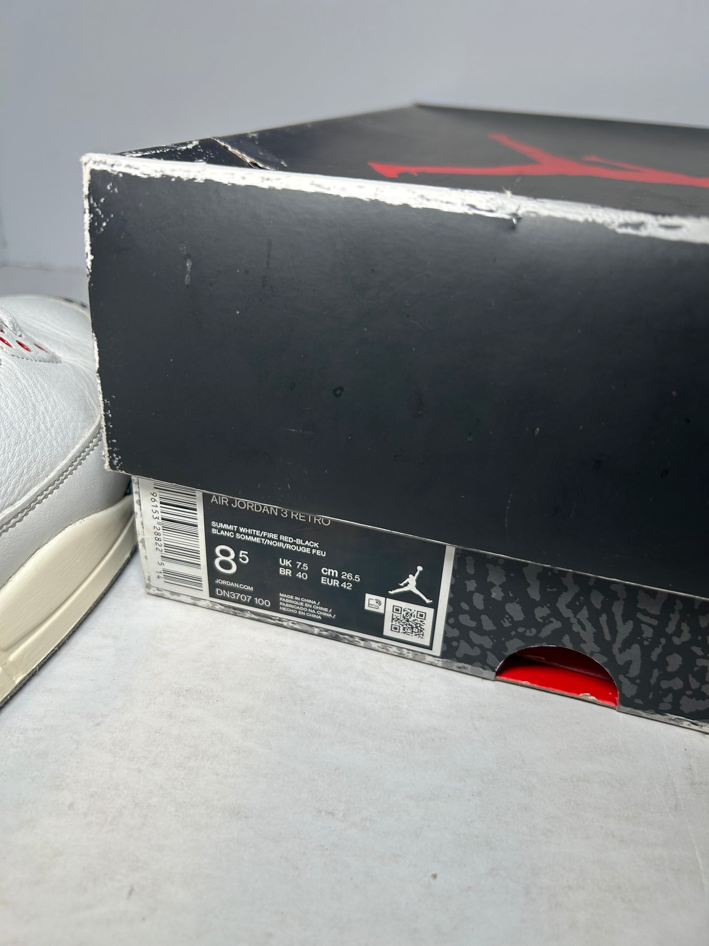 Air Jordan 3 Retro White Cement Reimagined (Pre-Owned)