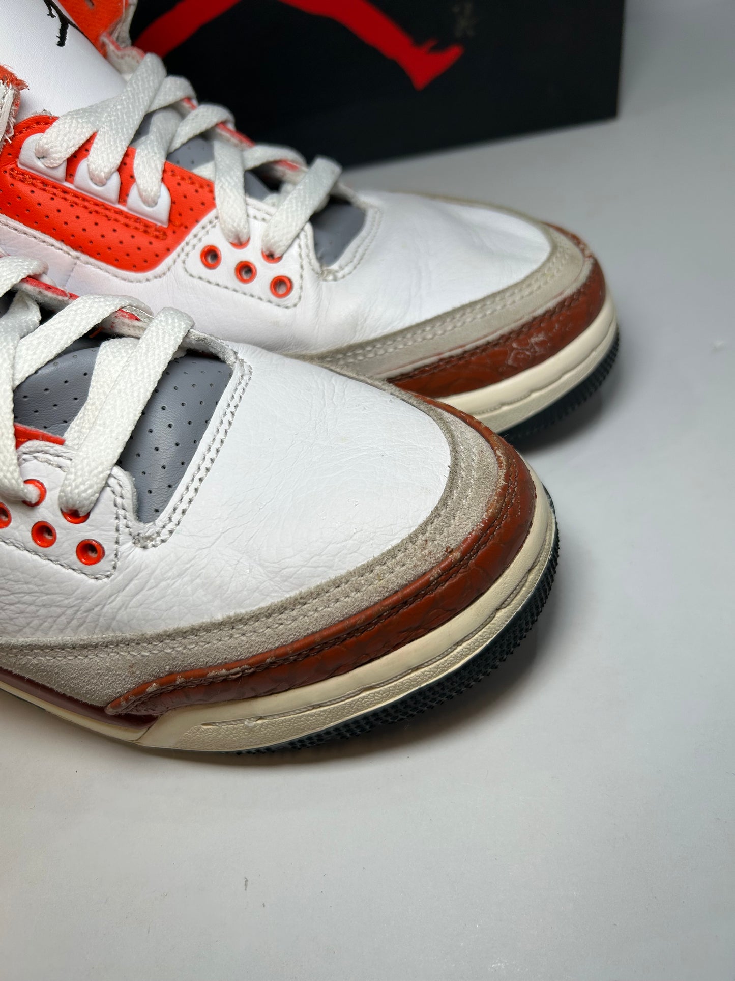 Air Jordan 3 Retro SE Dunk on Mars (Pre-Owned)