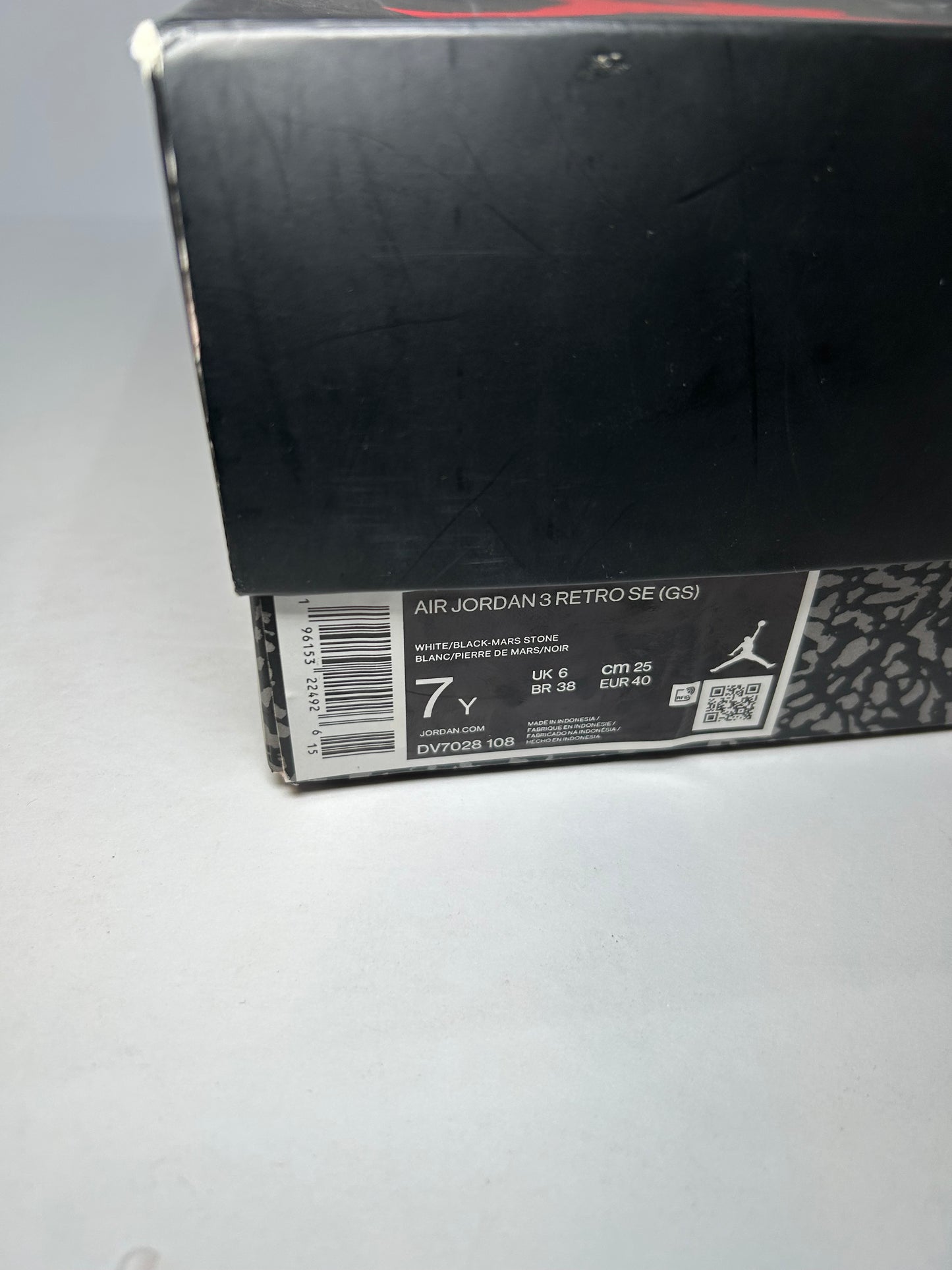 Air Jordan 3 Retro SE Dunk on Mars (Pre-Owned)