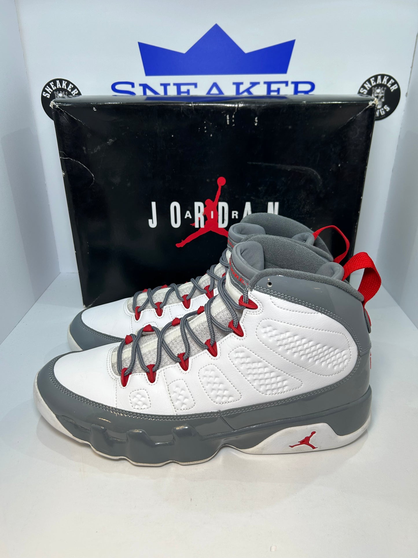 Air Jordan 9 Retro Fire Red (Pre-Owned)