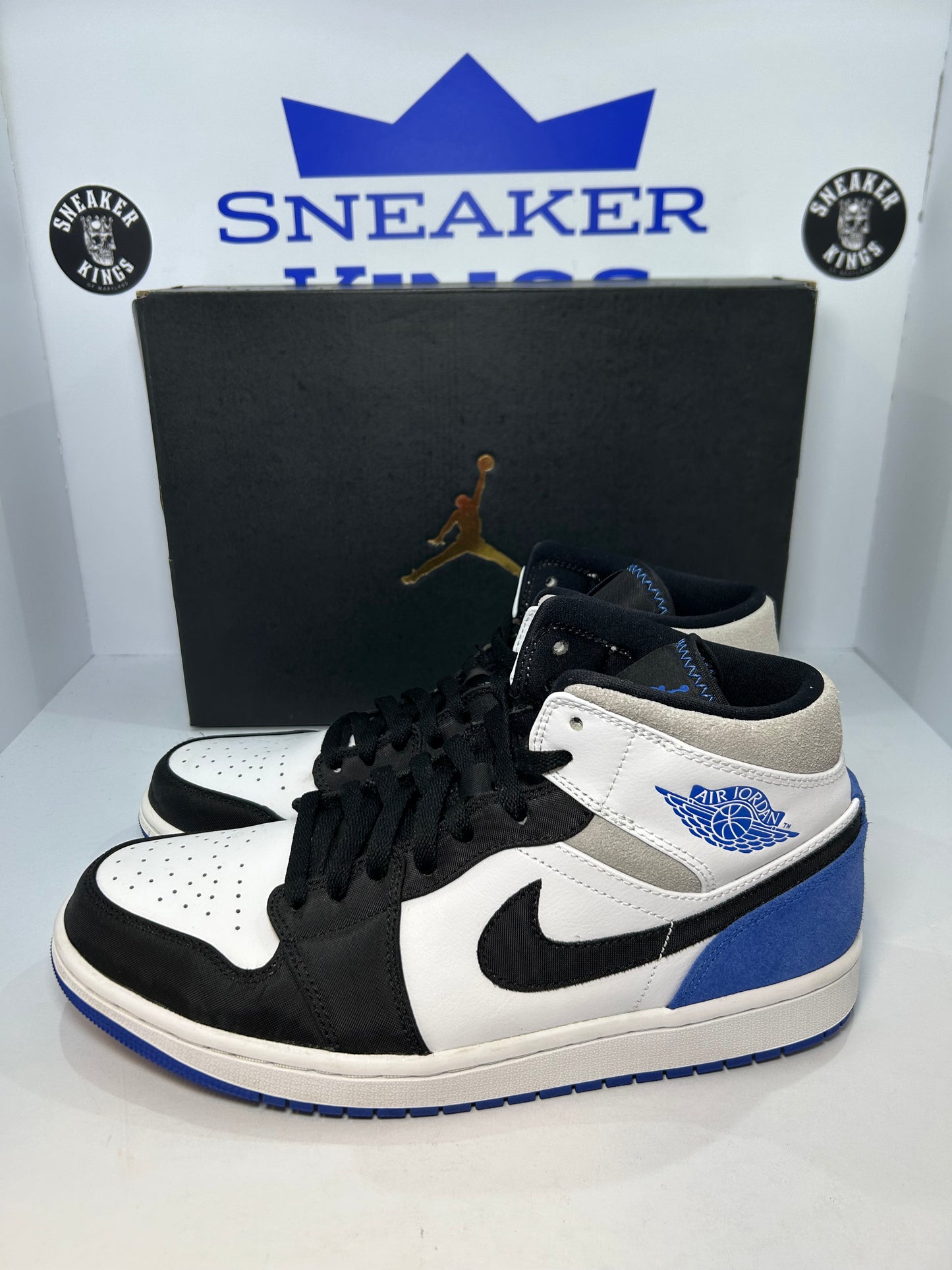 Air Jordan 1 Mid SE Royal Black Toe (Pre-Owned)