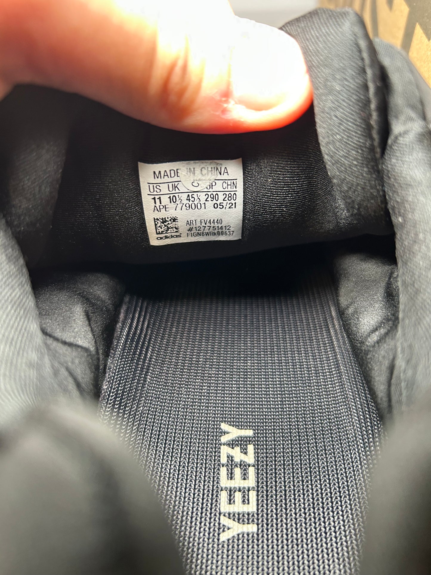 Adidas Yeezy Boost 700 MNVN Triple Black (Pre-Owned)