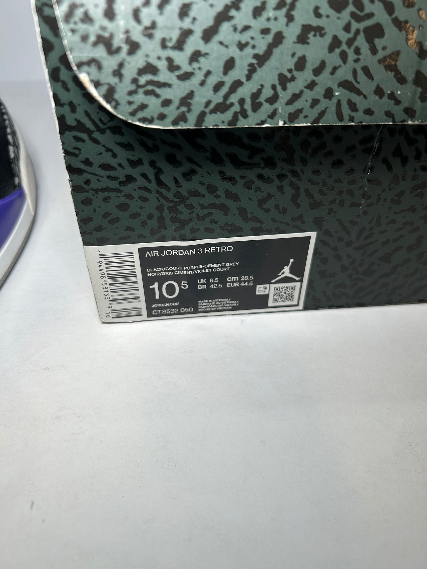 Air Jordan 3 Retro Black Court Purple (Pre-Owned)