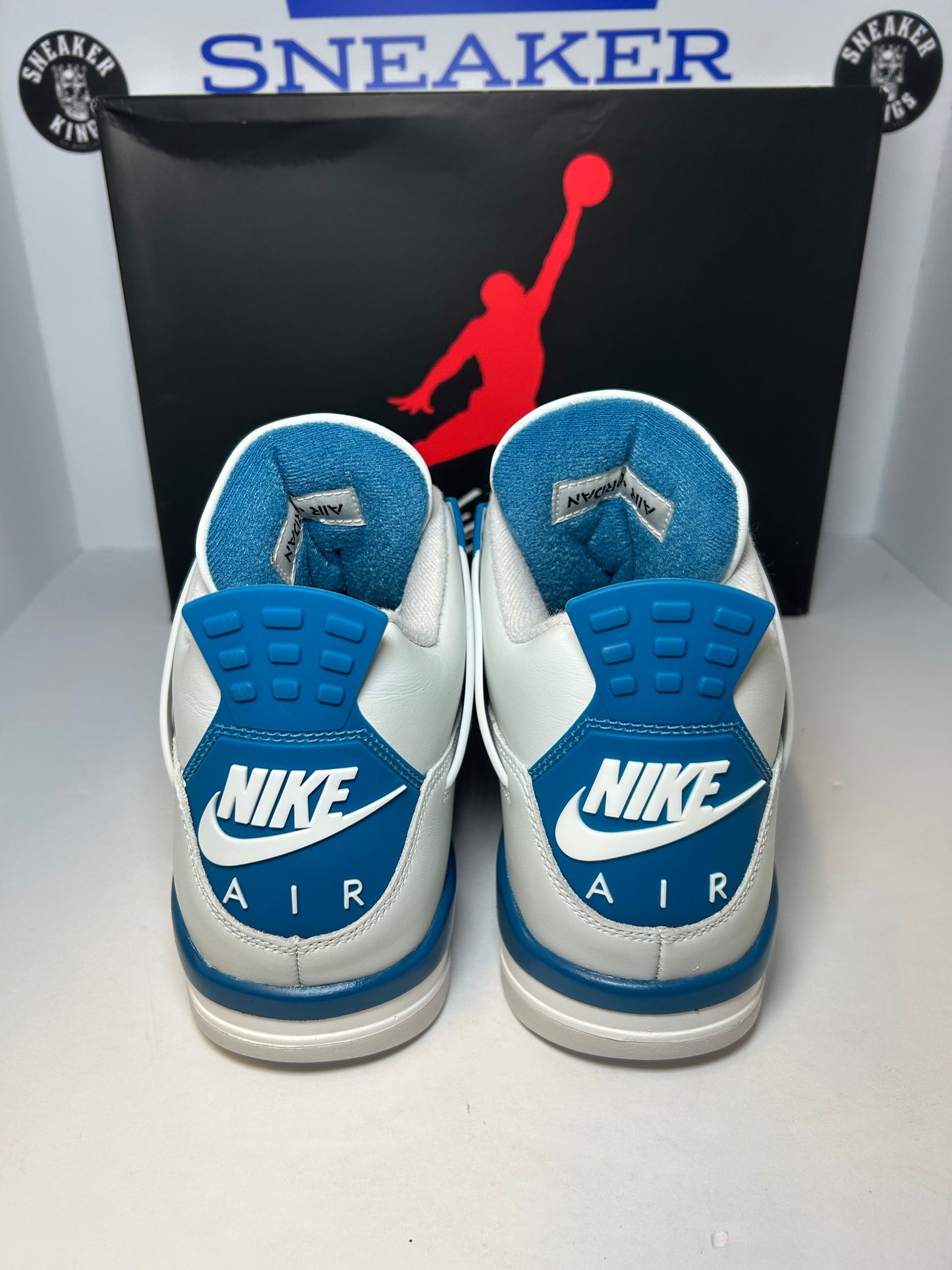 Air Jordan 4 Retro Military Blue 2024 (Pre-Owned)