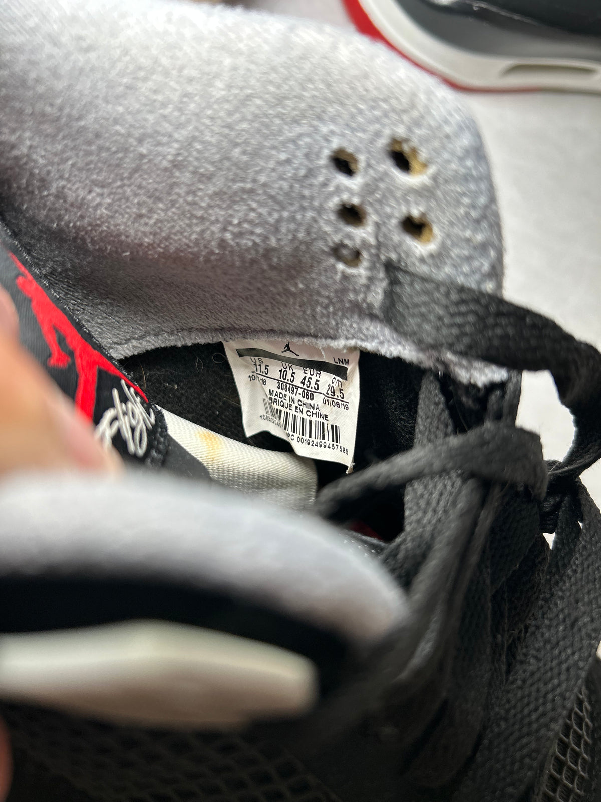 Air Jordan 4 Retro OG Bred 2019 (Pre-Owned)