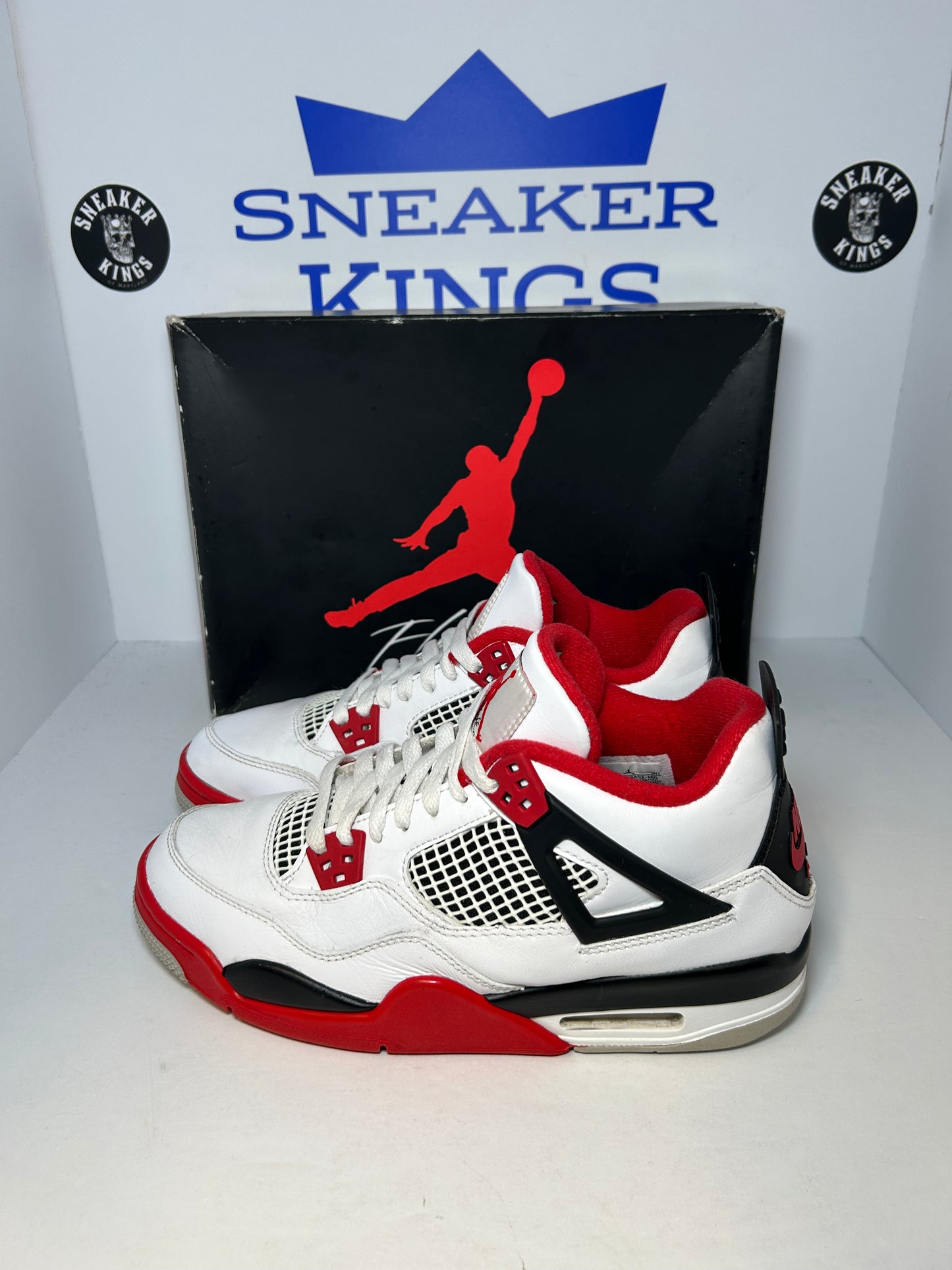 Air Jordan 4 Retro GS Fire Red (Pre-Owned)