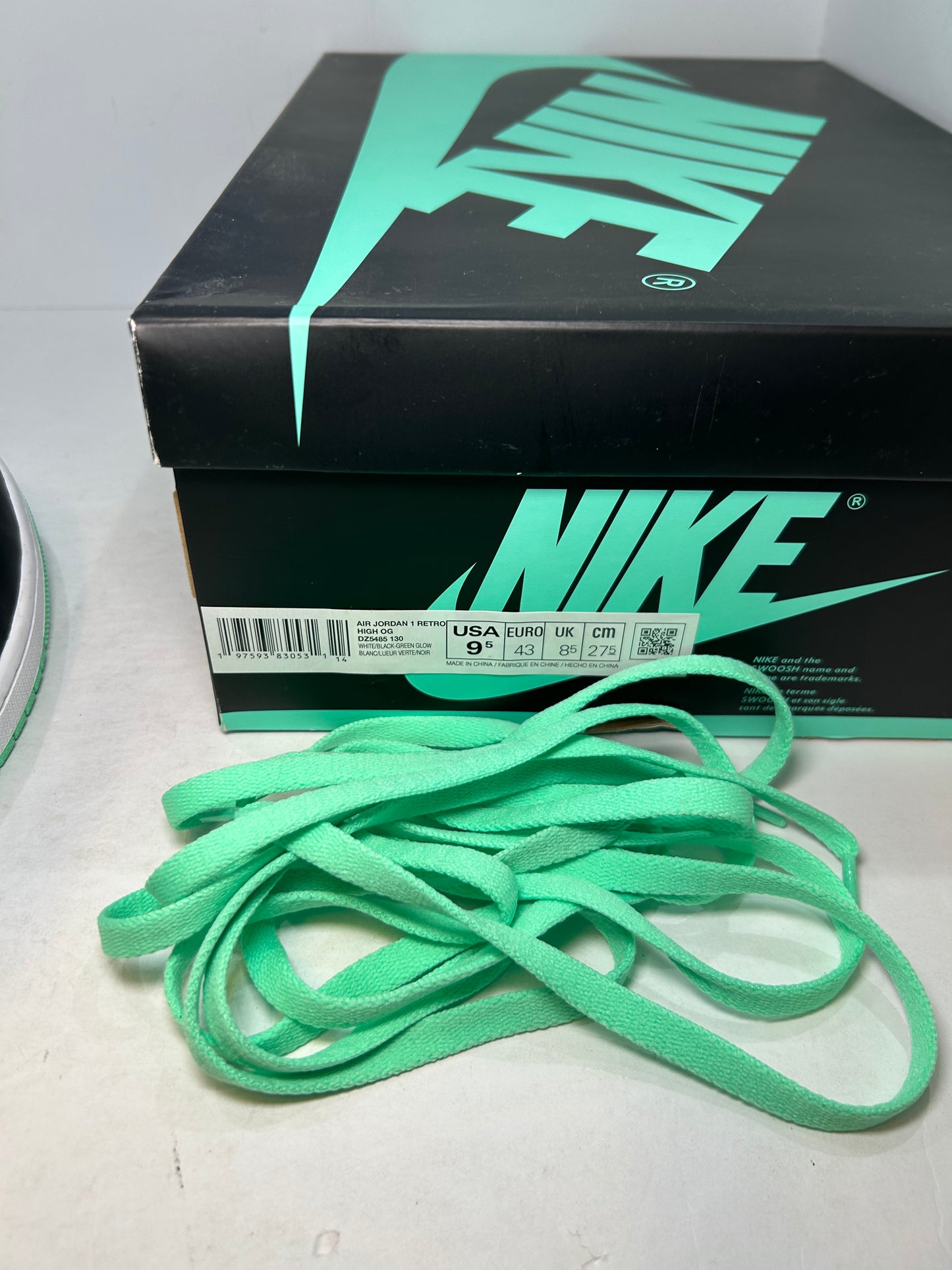 Air Jordan 1 Retro High OG Green Glow (Pre-Owned)