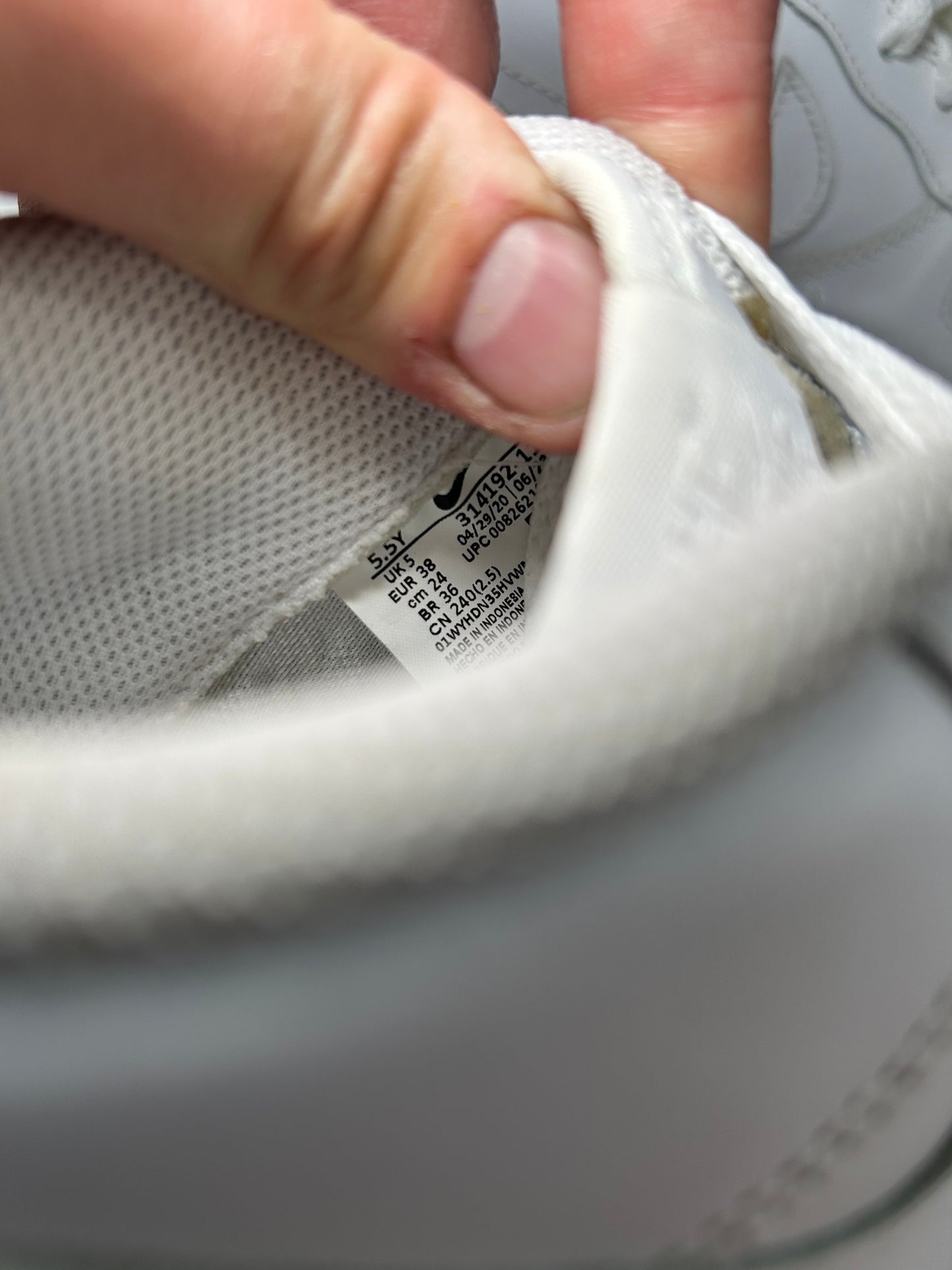 Nike Air Force 1 07 Low GS (Pre-Owned)