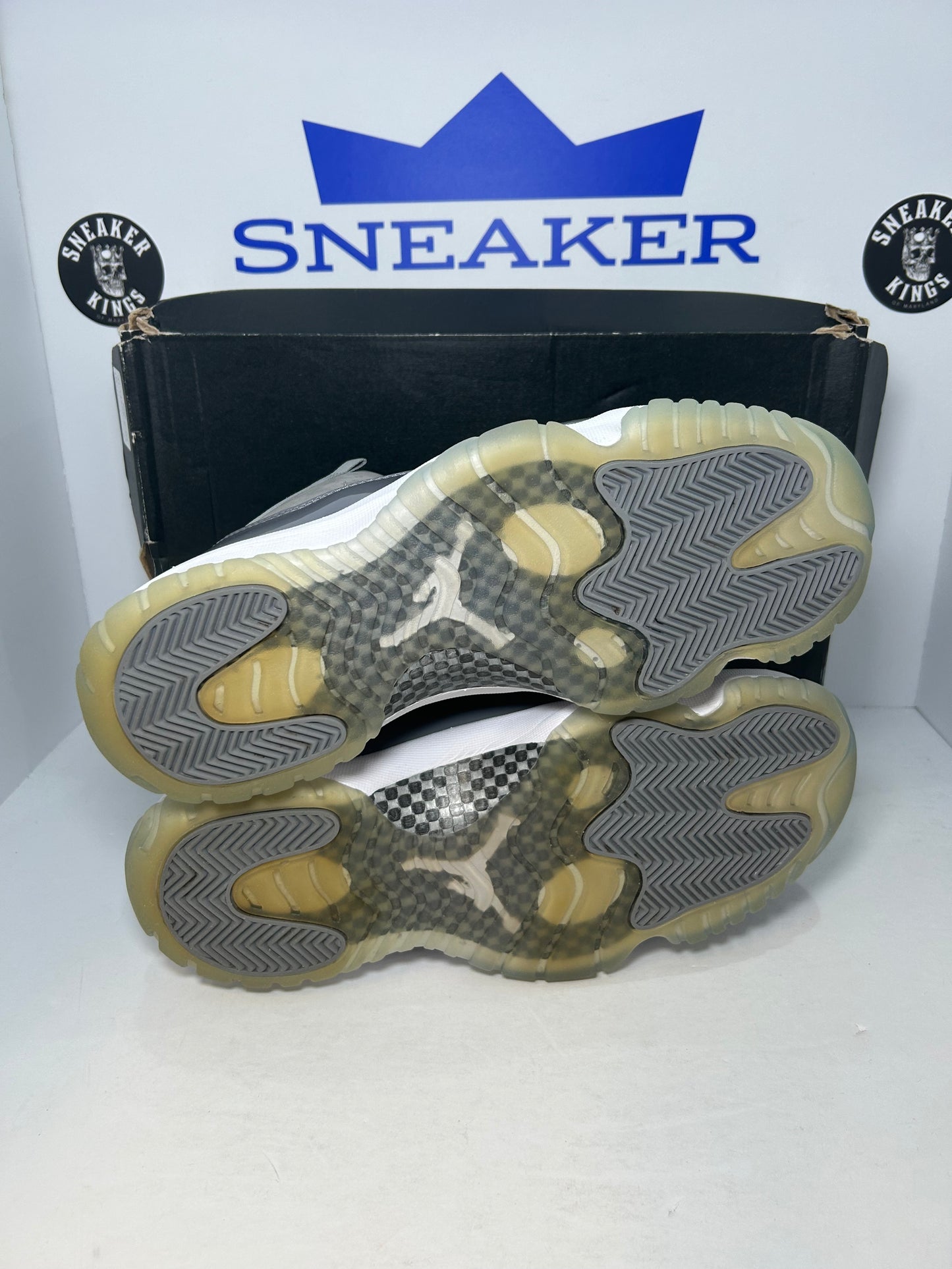 Air Jordan 11 Retro Low Cool Grey (Pre-Owned)