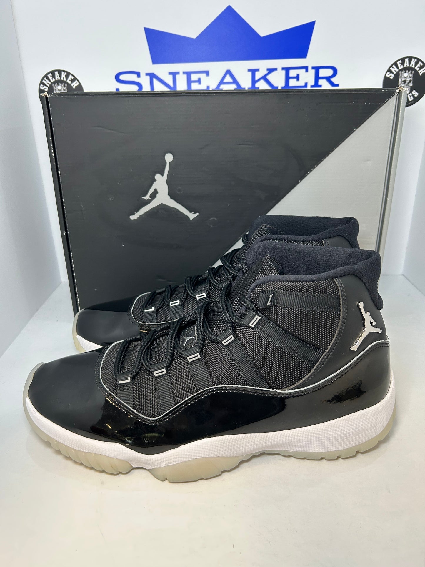 Air Jordan 11 Retro Jubilee (Pre-Owned)