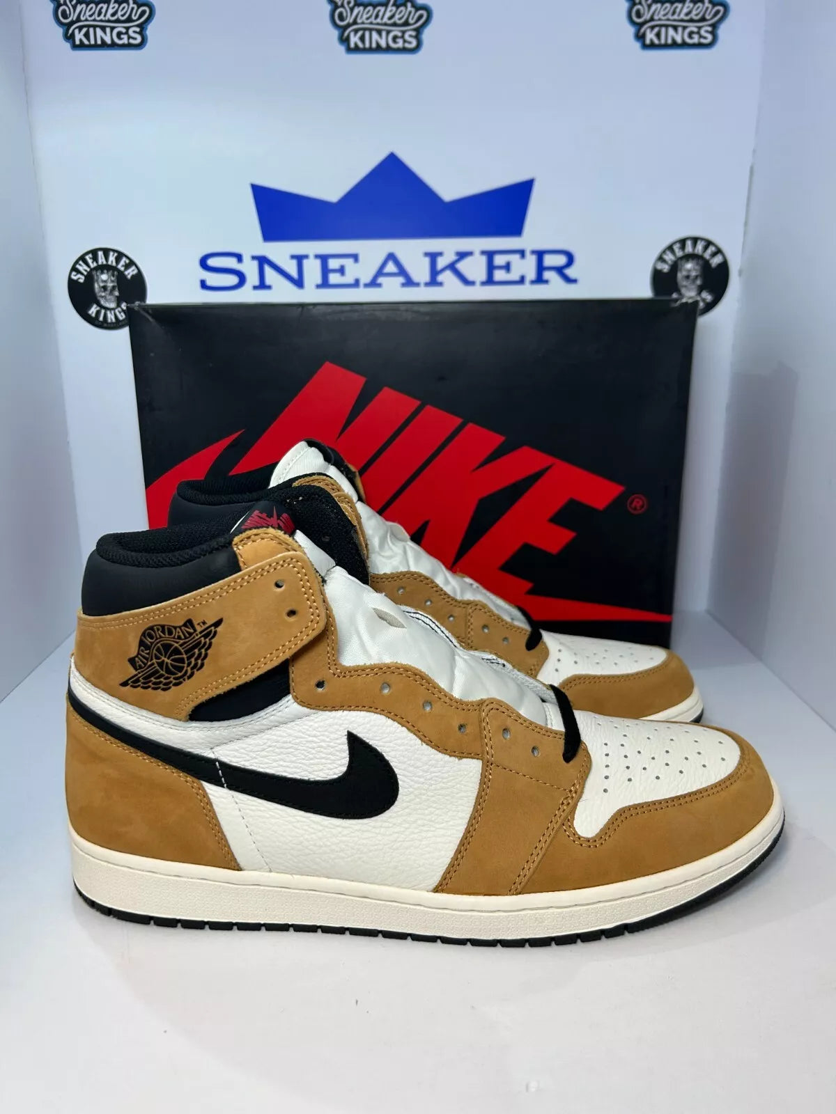 Air Jordan 1 Retro High OG Rookie of the Year (Pre-Owned)