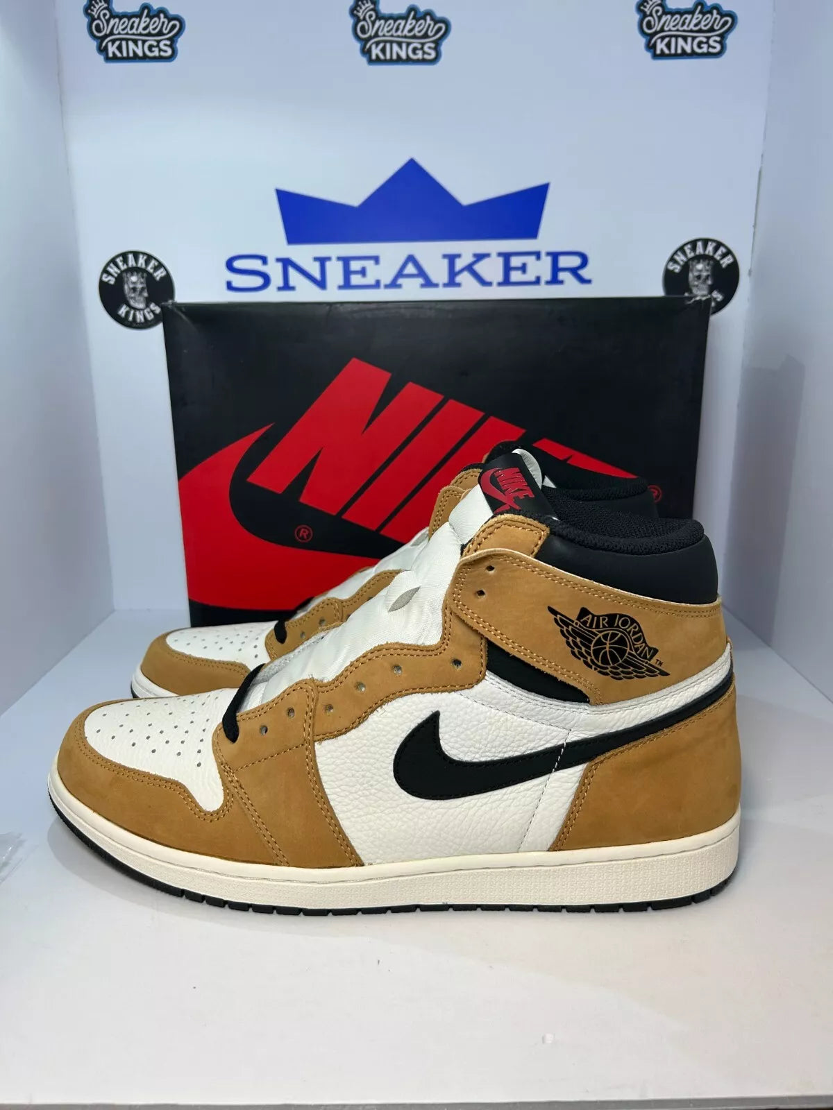 Air Jordan 1 Retro High OG Rookie of the Year (Pre-Owned)