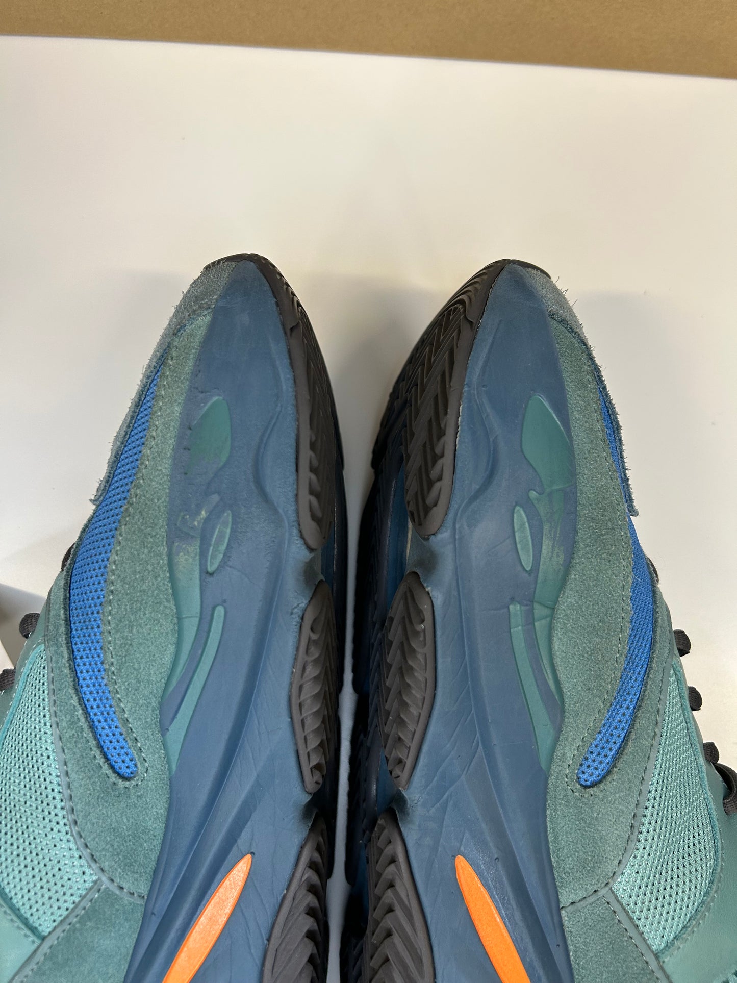 Adidas Yeezy Boost 700 Faded Azure (Pre-Owned)