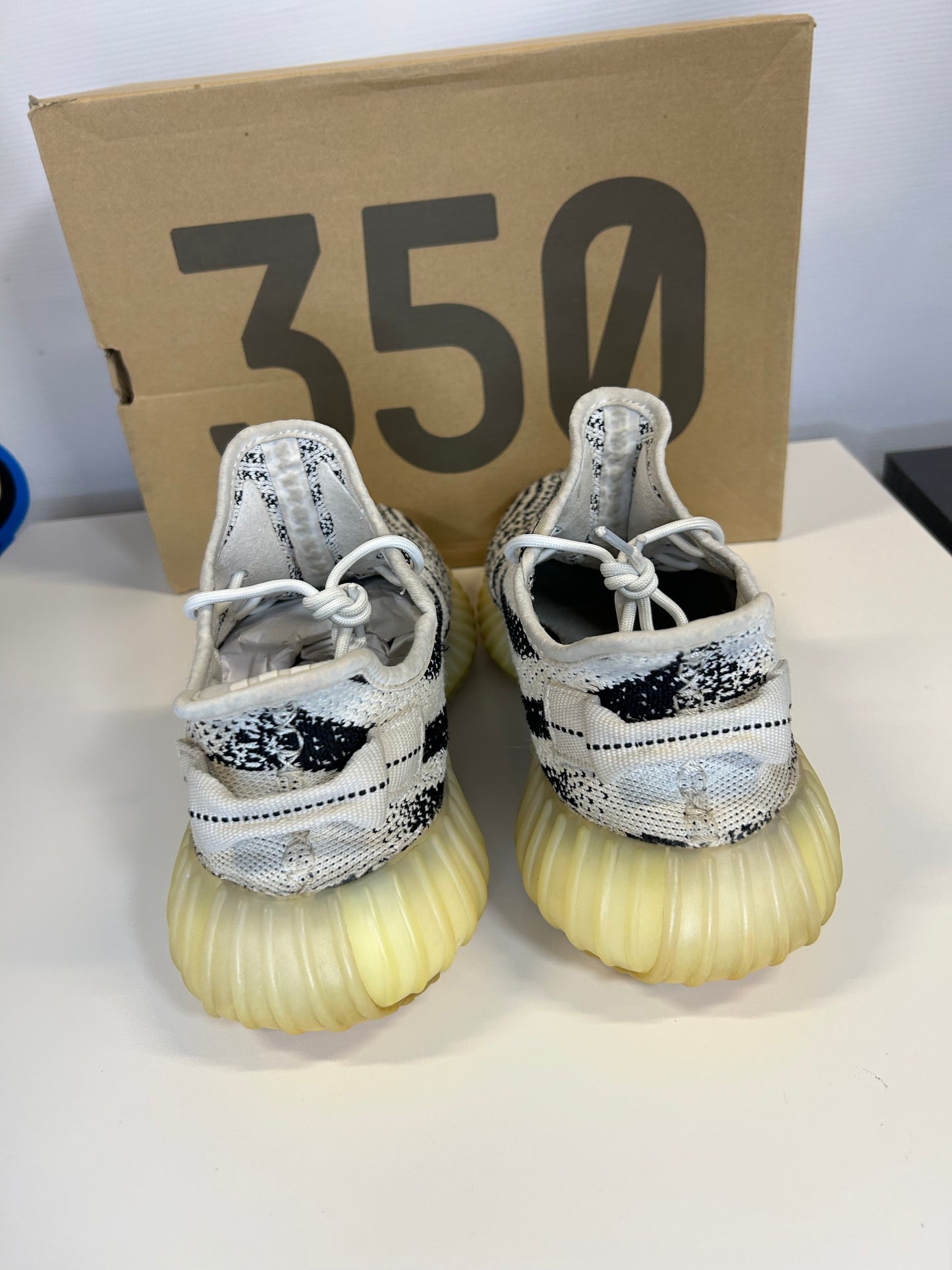 Adidas Yeezy Boost 350 v2 Zebra (Pre-Owned)