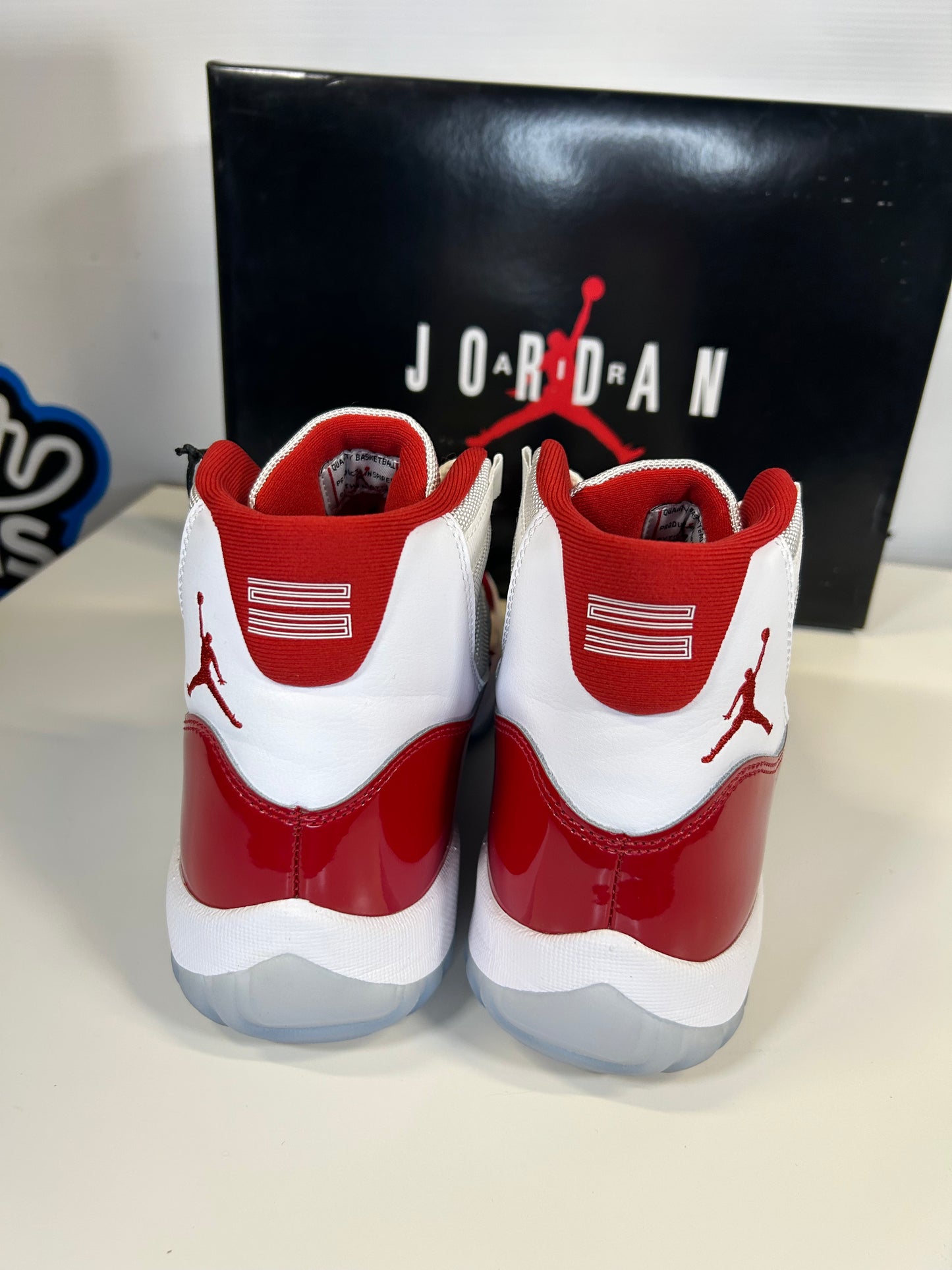 Air Jordan 11 Retro Cherry (Pre-Owned)