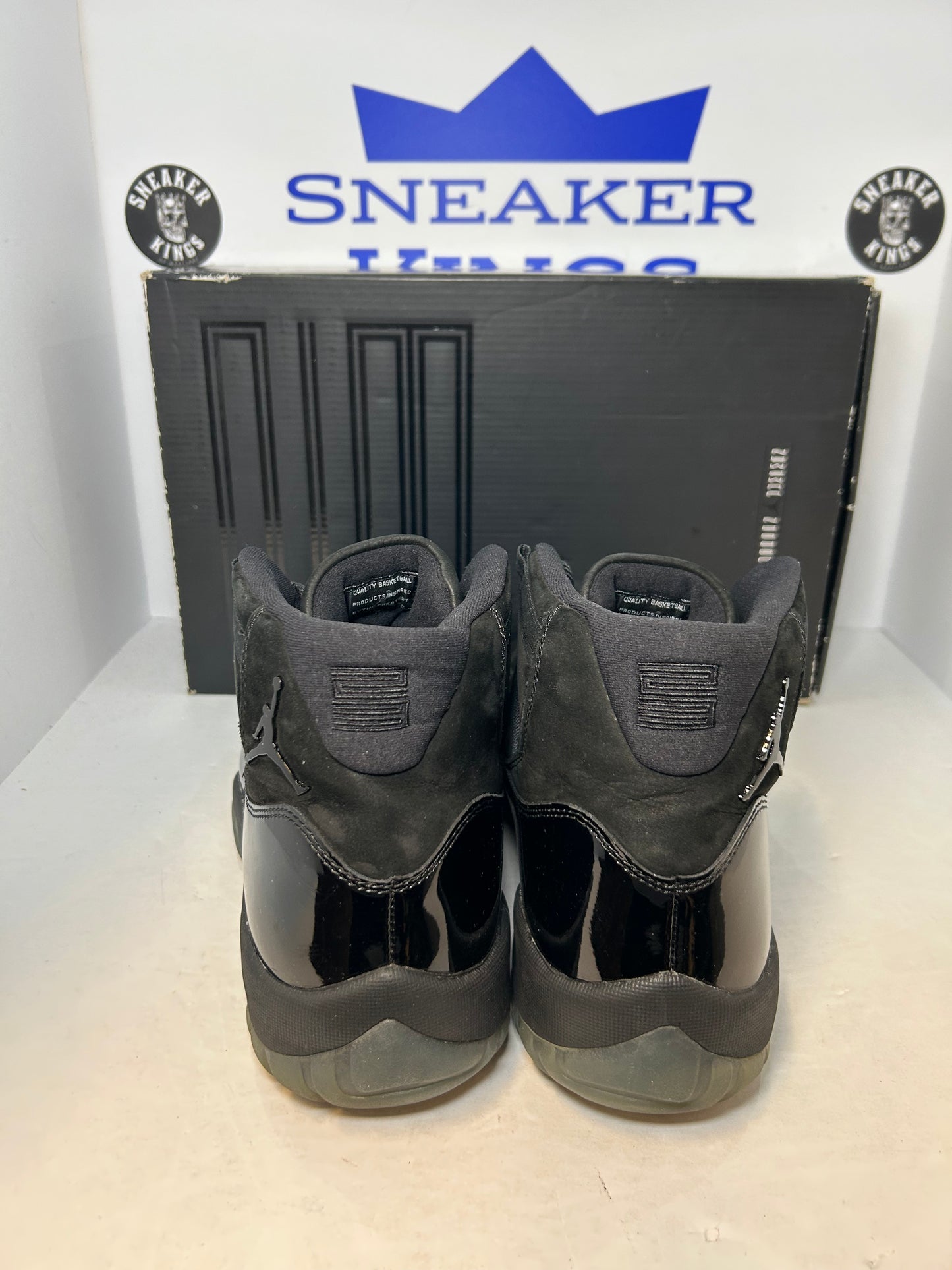 Air Jordan 11 Retro Cap and Gown (Pre-Owned)