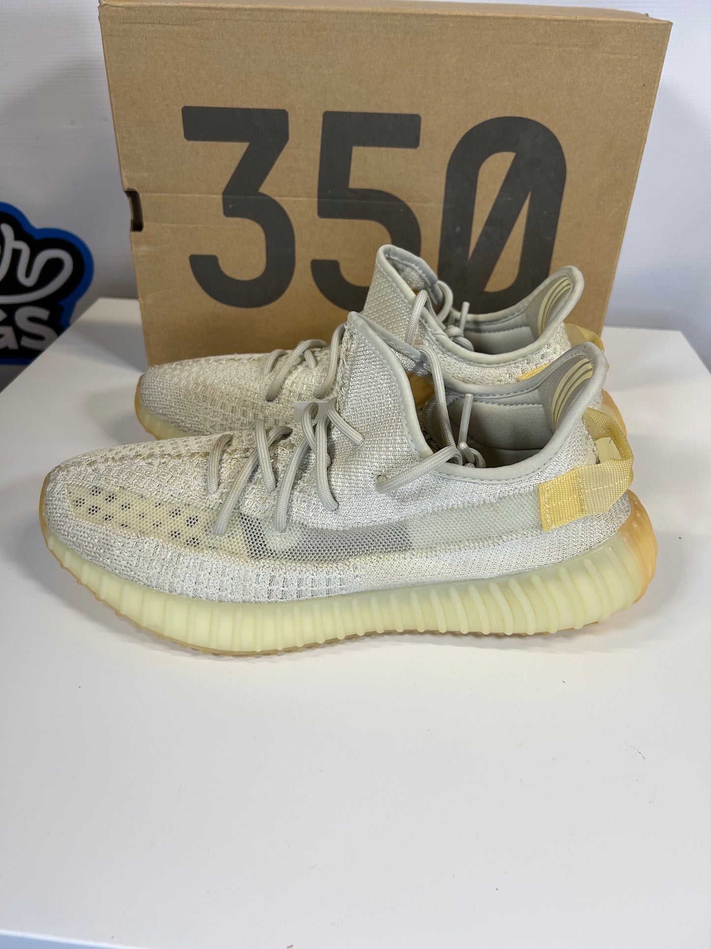 Adidas Yeezy Boost 350 v2 Light (Pre-Owned)