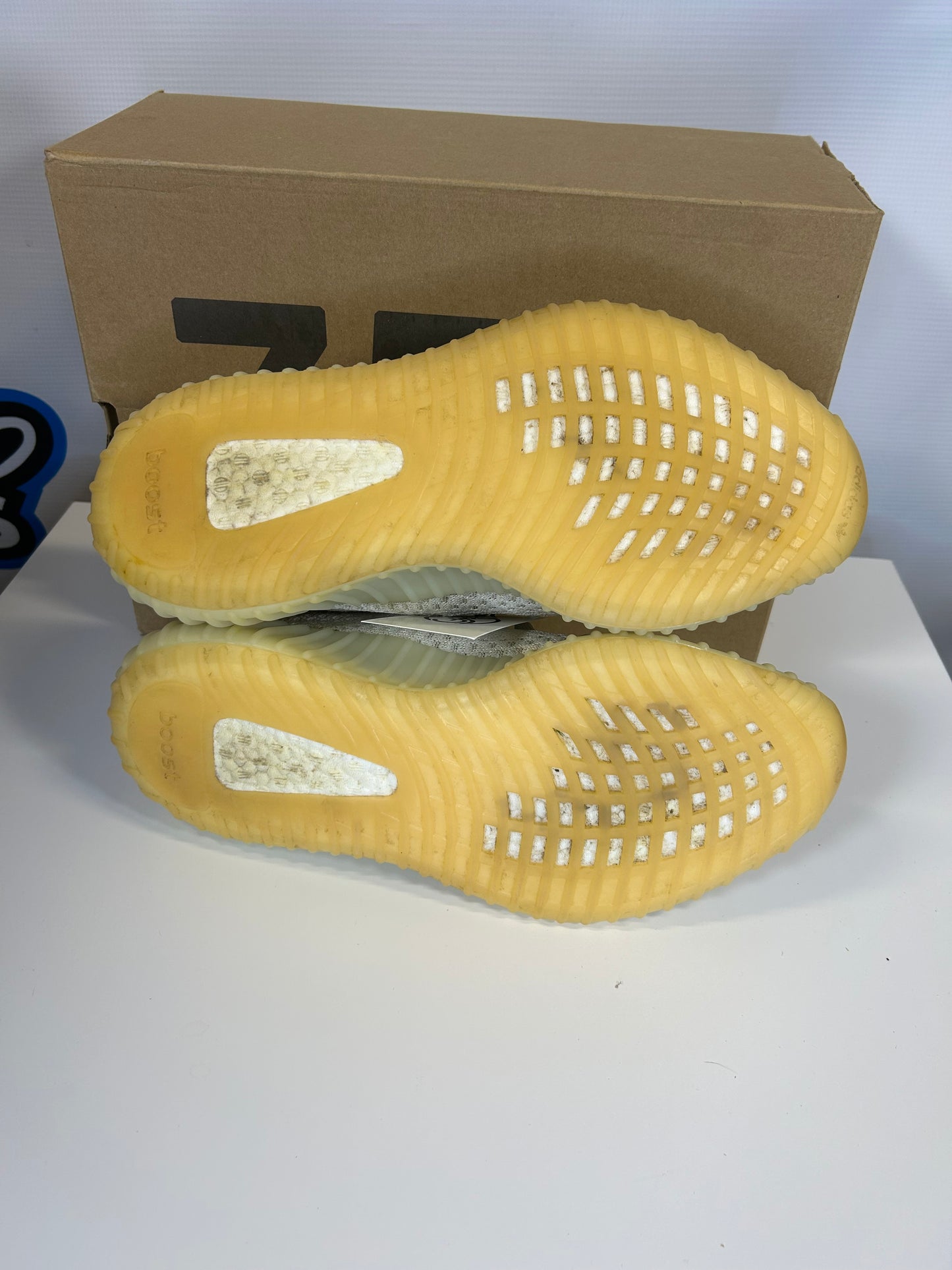 Adidas Yeezy Boost 350 v2 Light (Pre-Owned)