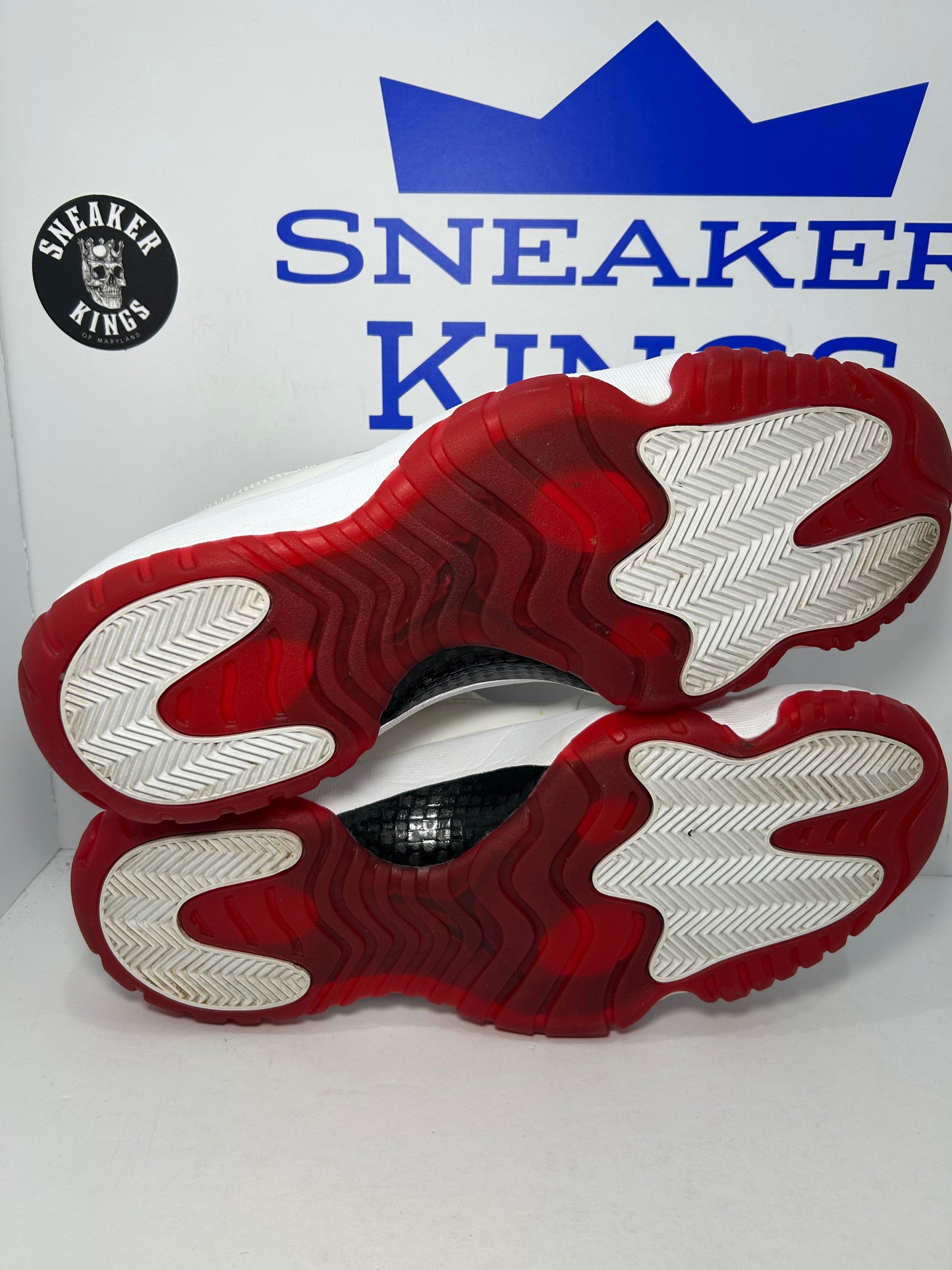 Air Jordan 11 Retro Low White Red Cherry Bottom (Pre-Owned)
