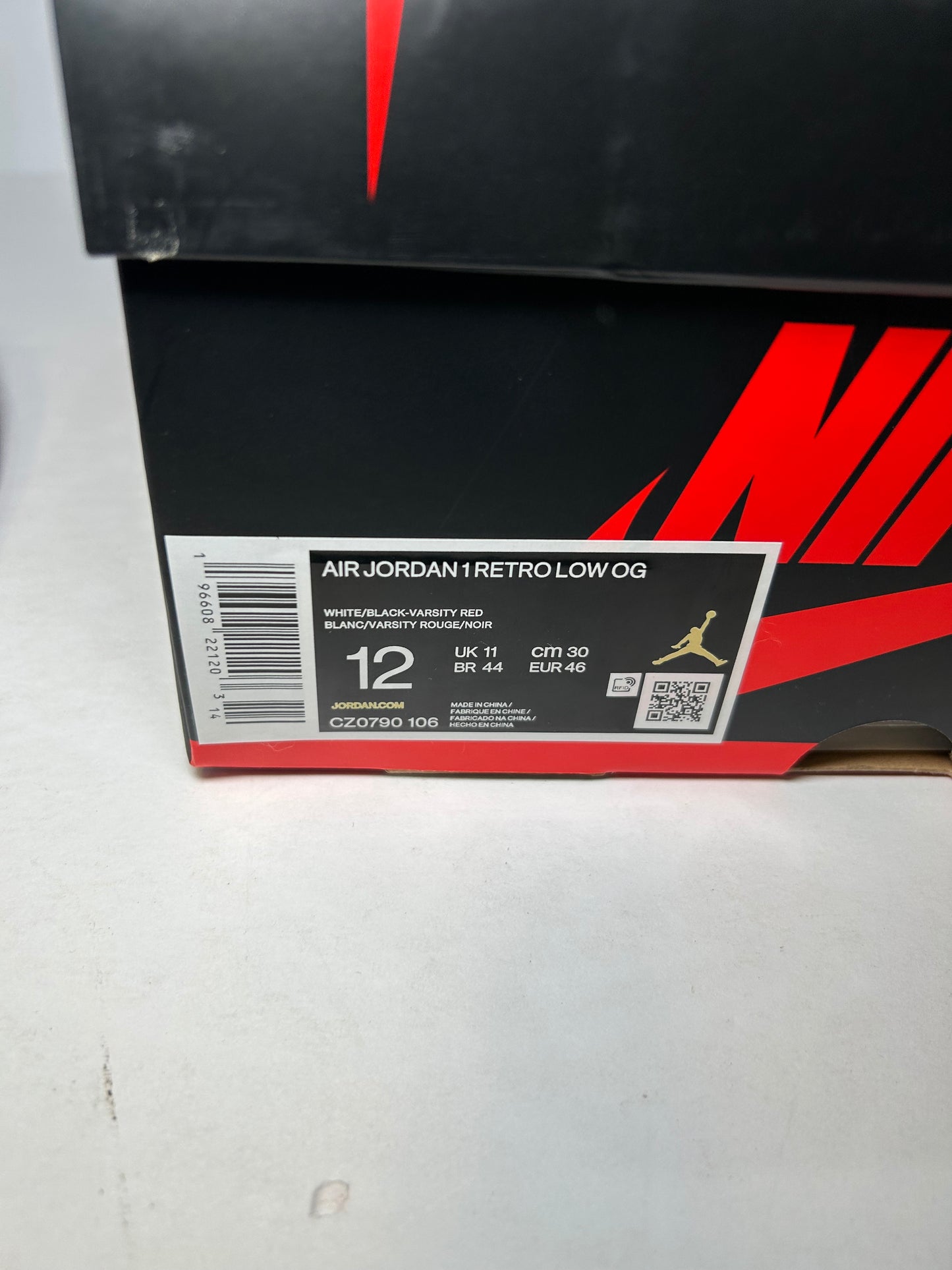 Air Jordan 1 Retro OG Low Black Toe (Pre-Owned)