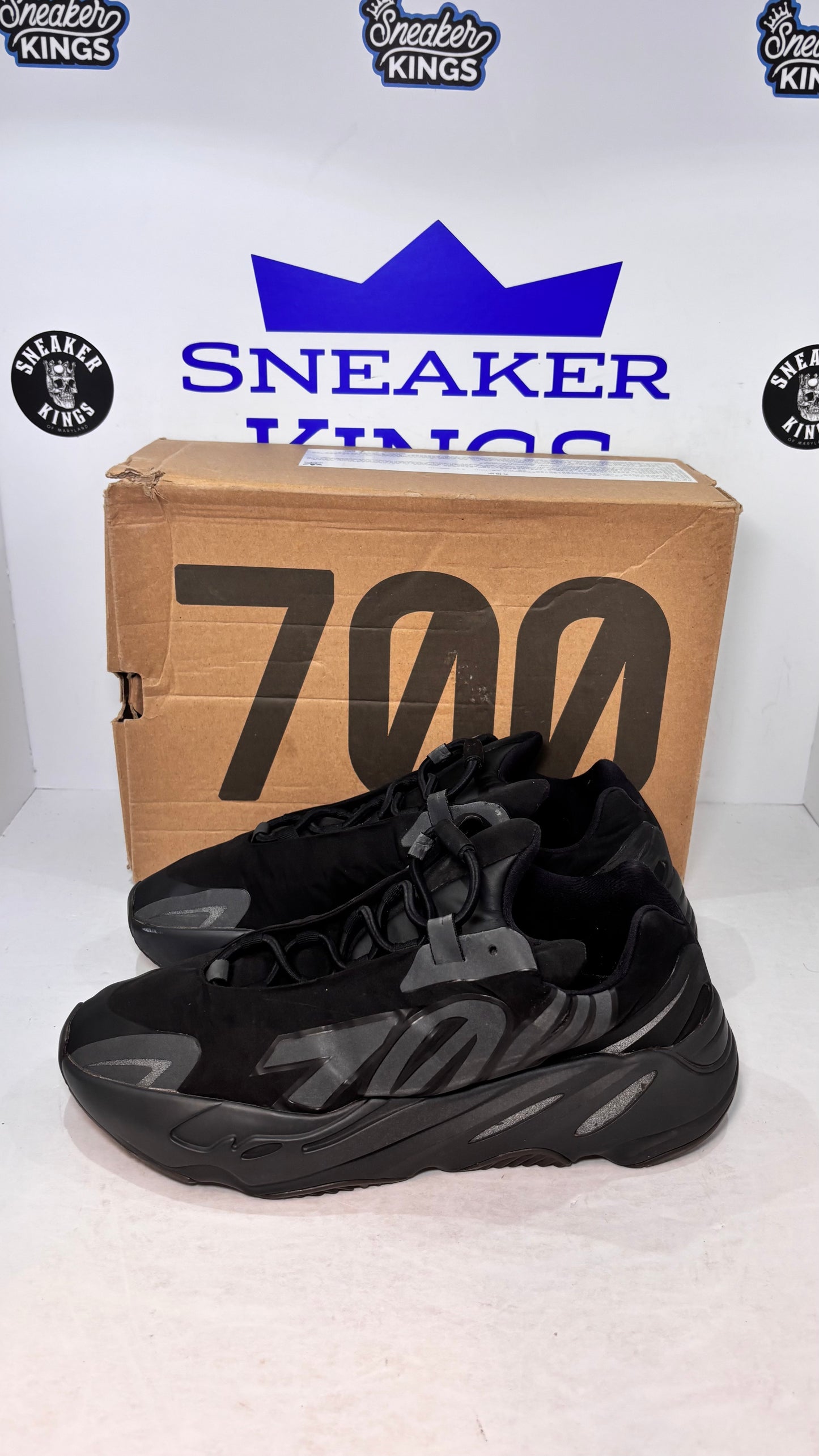 Adidas Yeezy Boost 700 MNVN Triple Black (Pre-Owned)