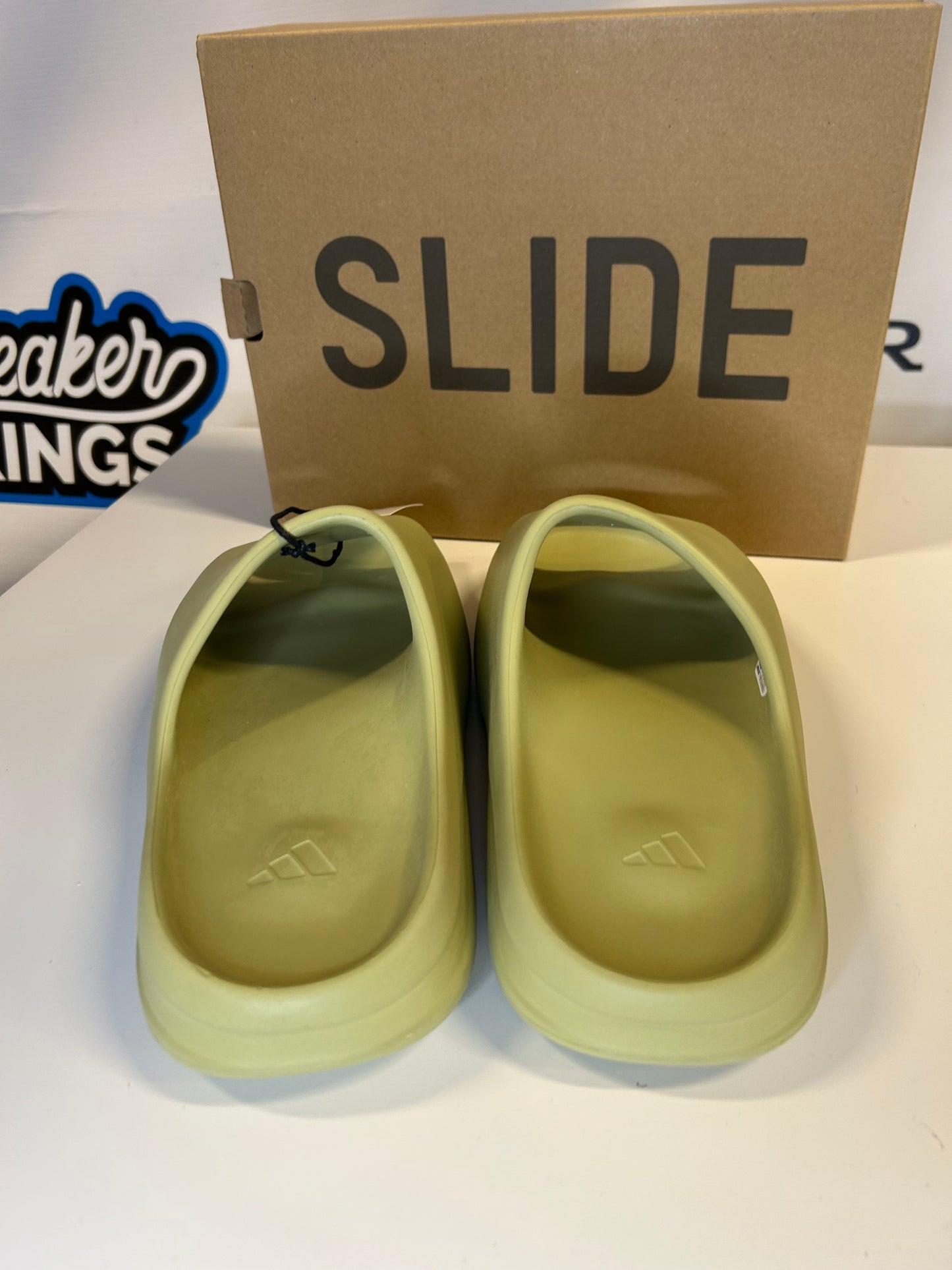 Adidas Yeezy Slide Resin (Pre-Owned)