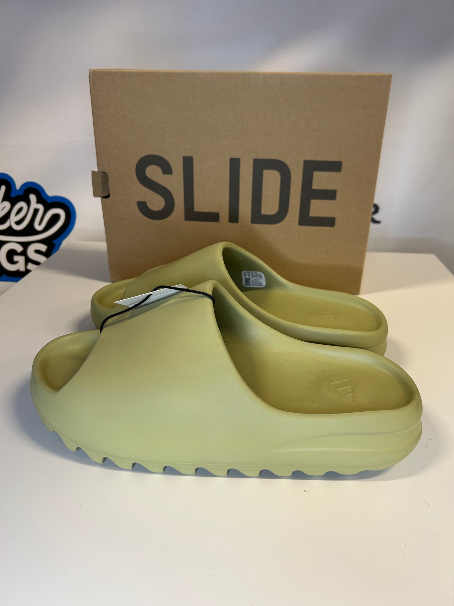 Adidas Yeezy Slide Resin (Pre-Owned)