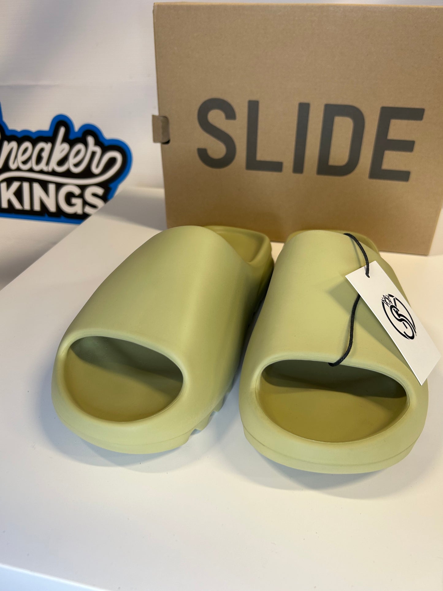 Adidas Yeezy Slide Resin (Pre-Owned)