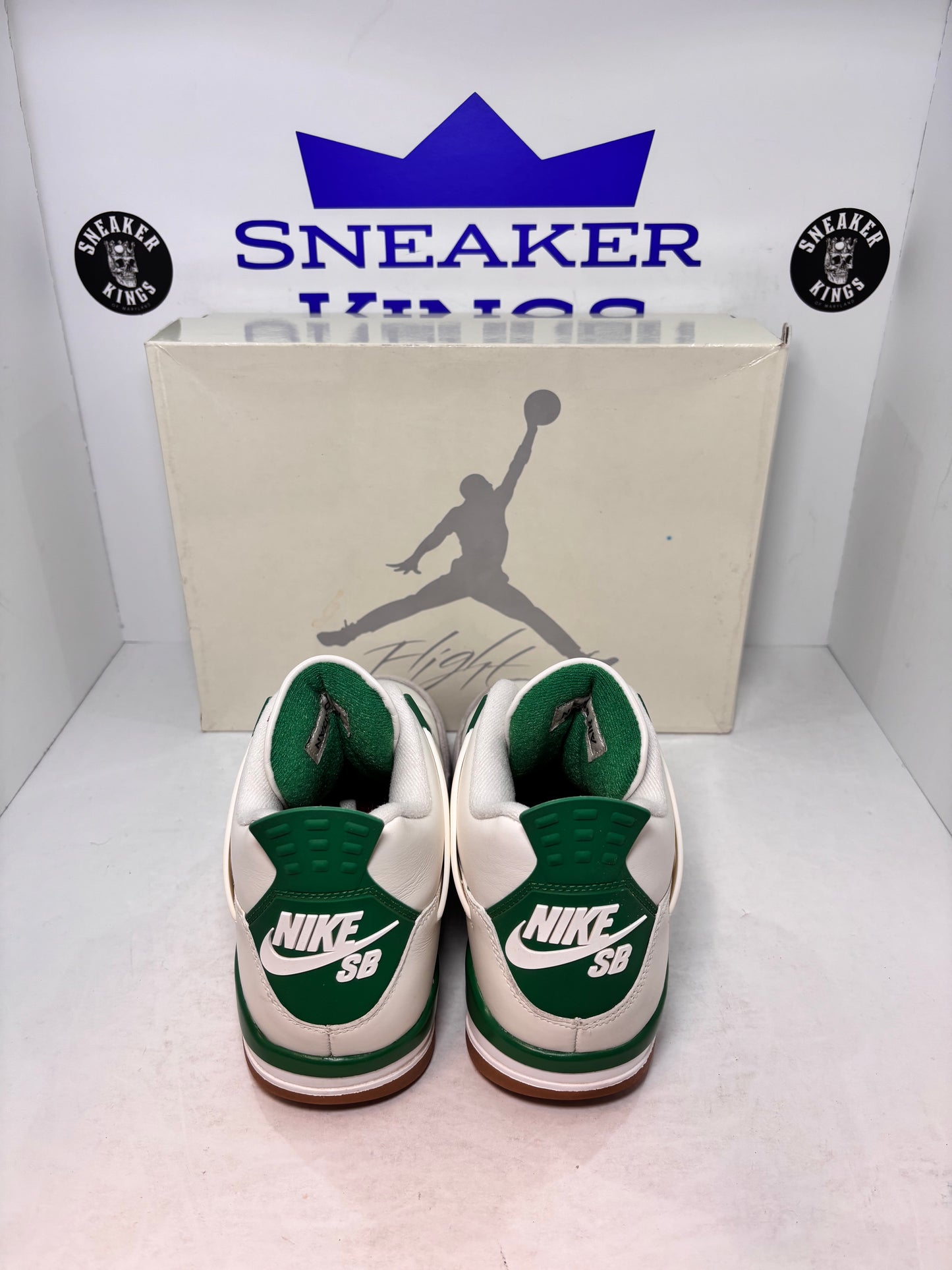 Air Jordan 4 Retro SP x Nike SB Pine Green (Pre-Owned)