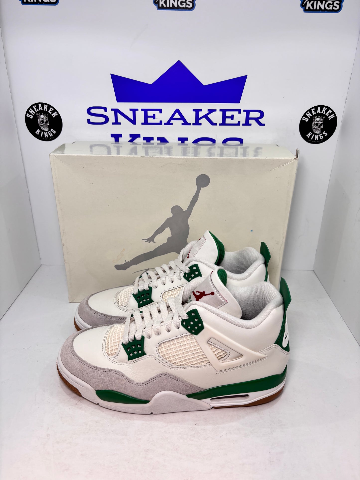 Air Jordan 4 Retro SP x Nike SB Pine Green (Pre-Owned)
