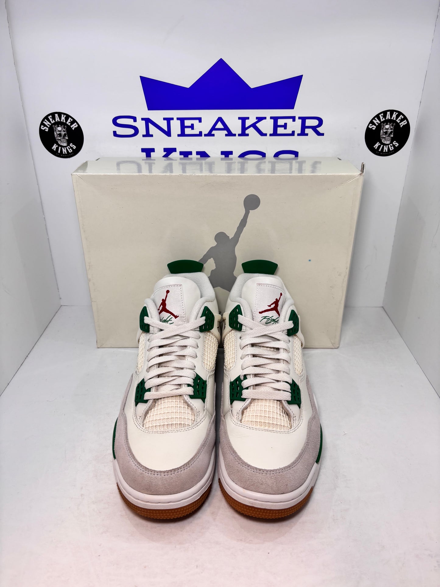 Air Jordan 4 Retro SP x Nike SB Pine Green (Pre-Owned)