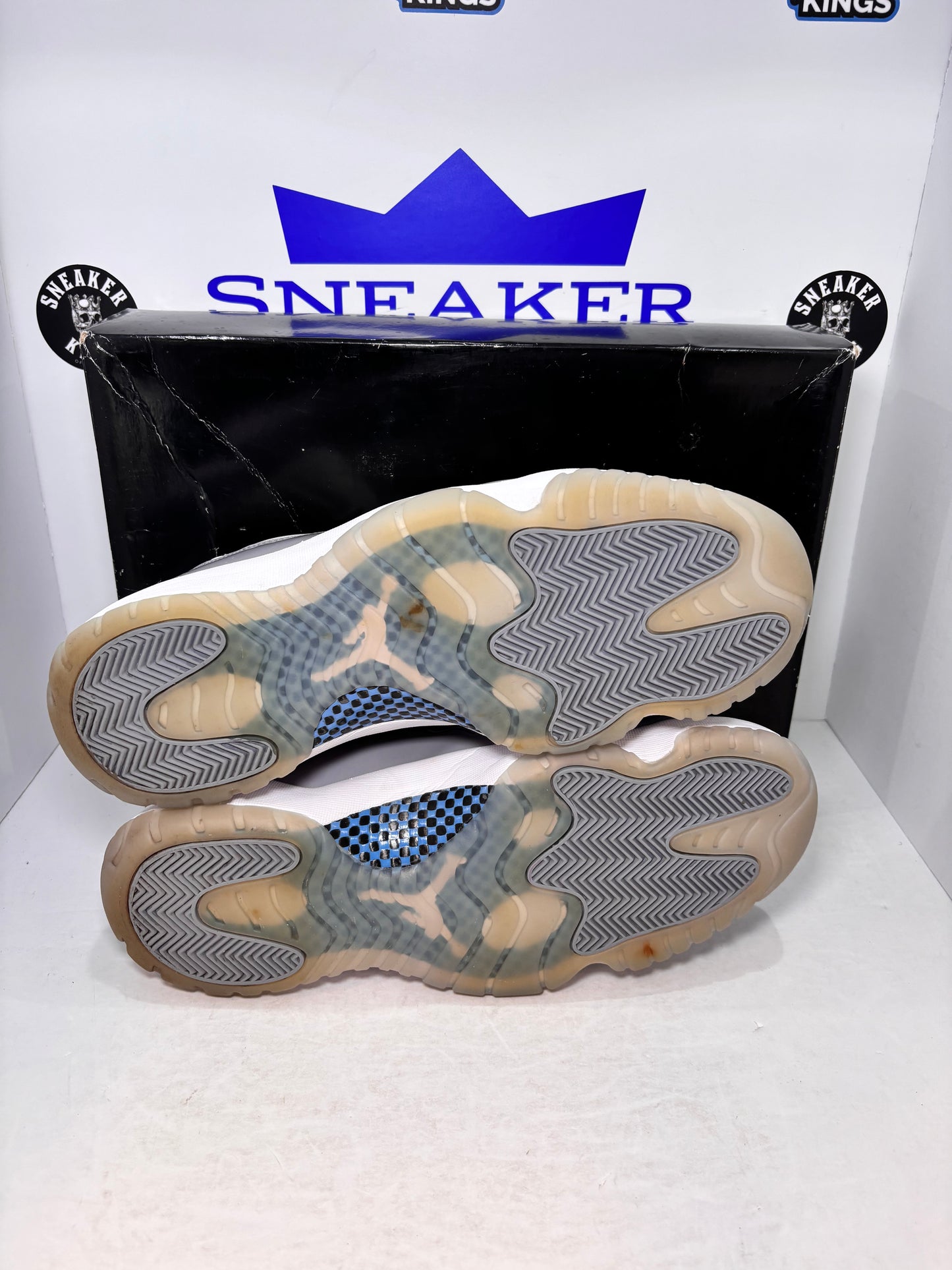 Air Jordan 11 Retro Low Cement Grey (Pre-Owned)