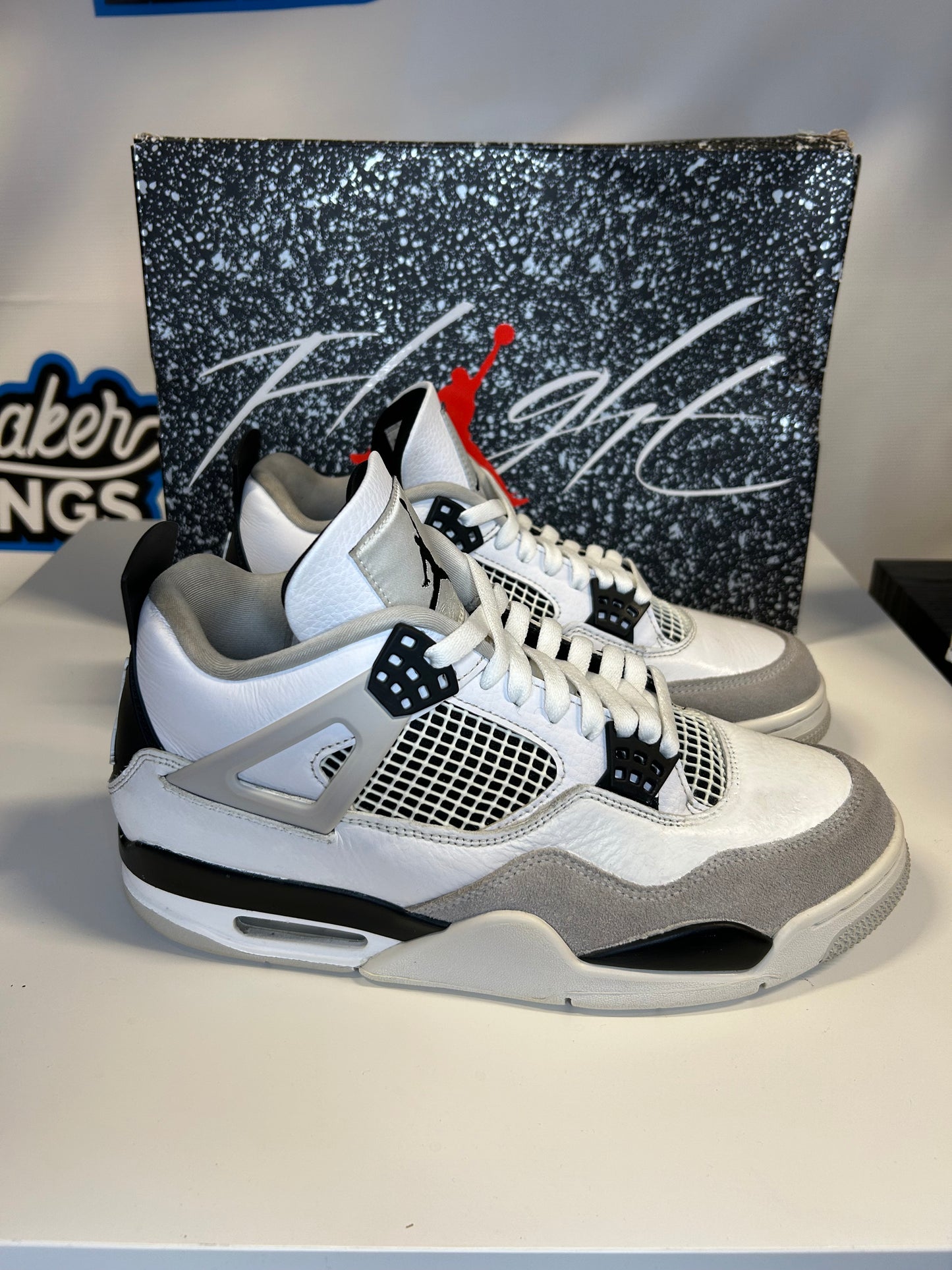 Air Jordan 4 Retro Military Black (Pre-Owned)