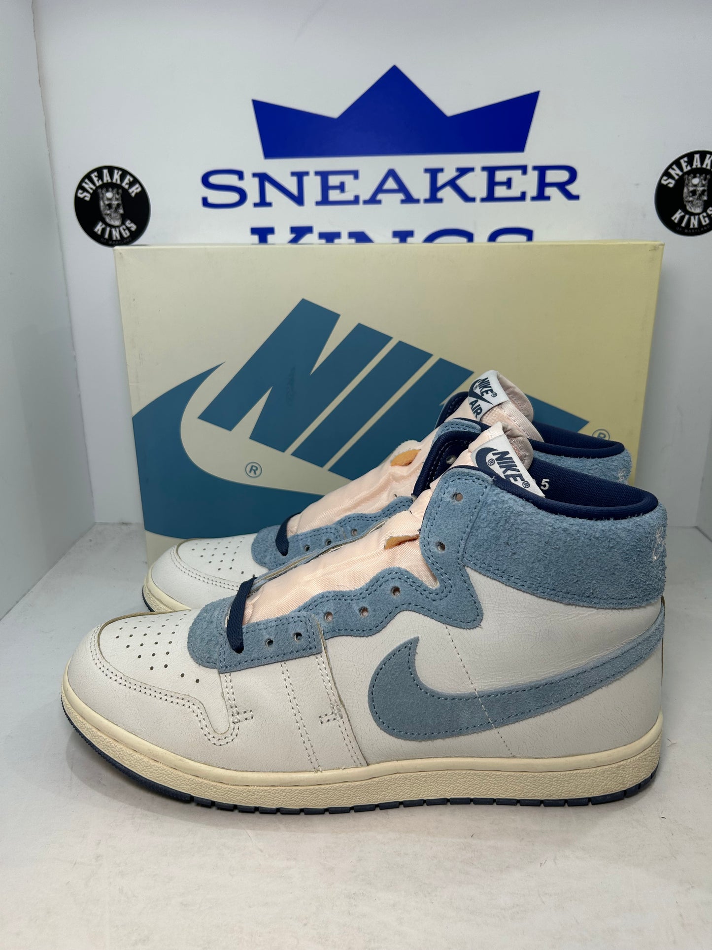 Air Jordan Air Ship PE SP Every Game UNC (Pre-Owned)