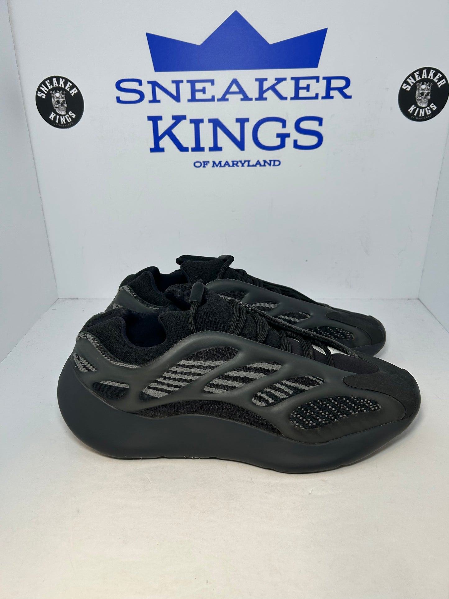 Adidas Yeezy 700 V3 Dark Glow (Pre-Owned)