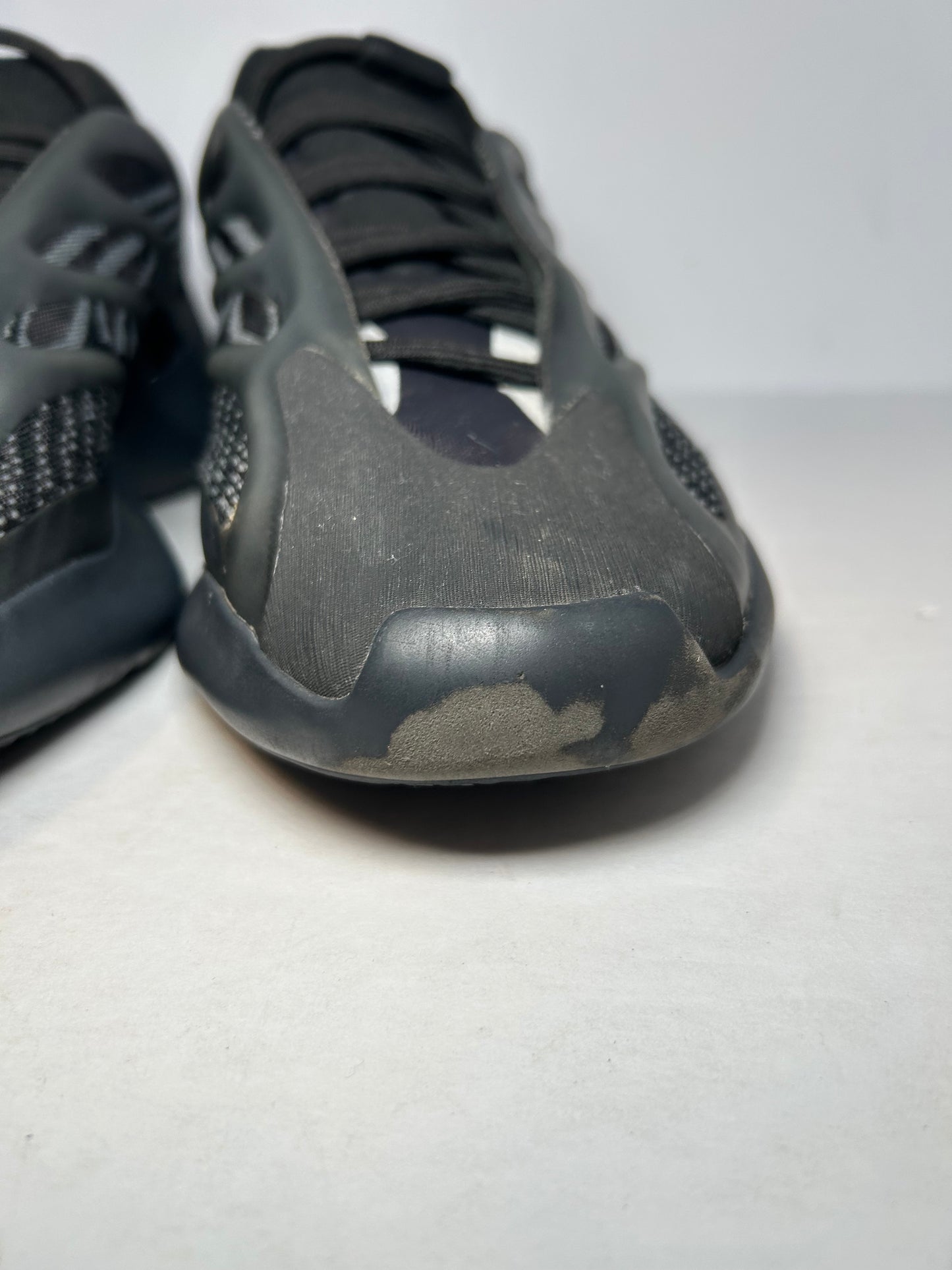 Adidas Yeezy 700 V3 Dark Glow (Pre-Owned)